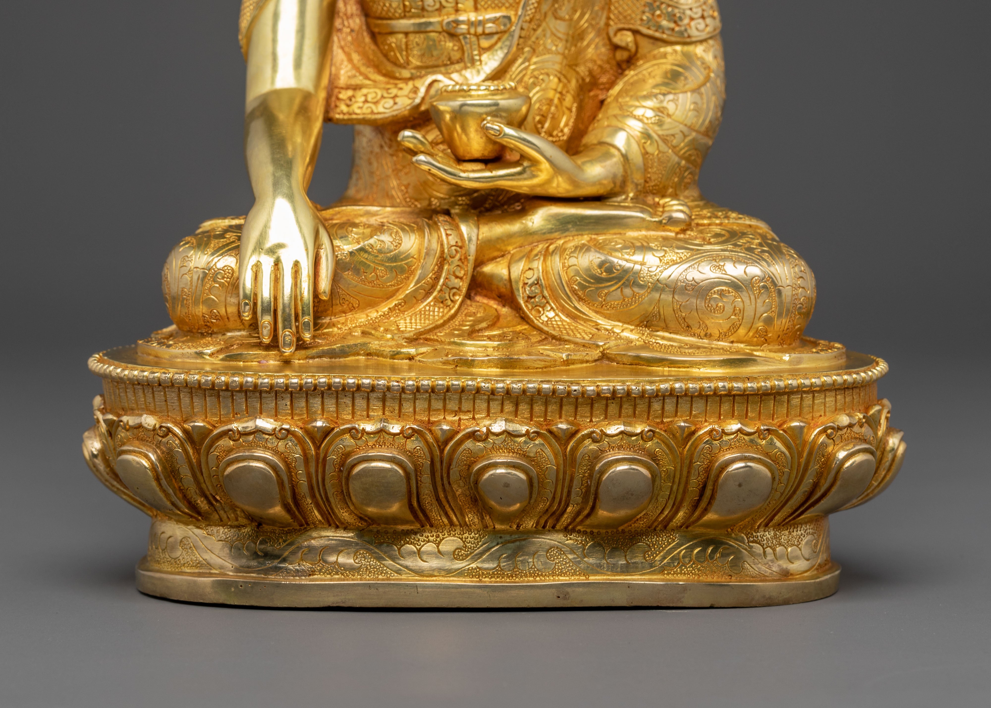 Shakyamuni Buddha Liberation Statue - 24K Gold Gilded Art