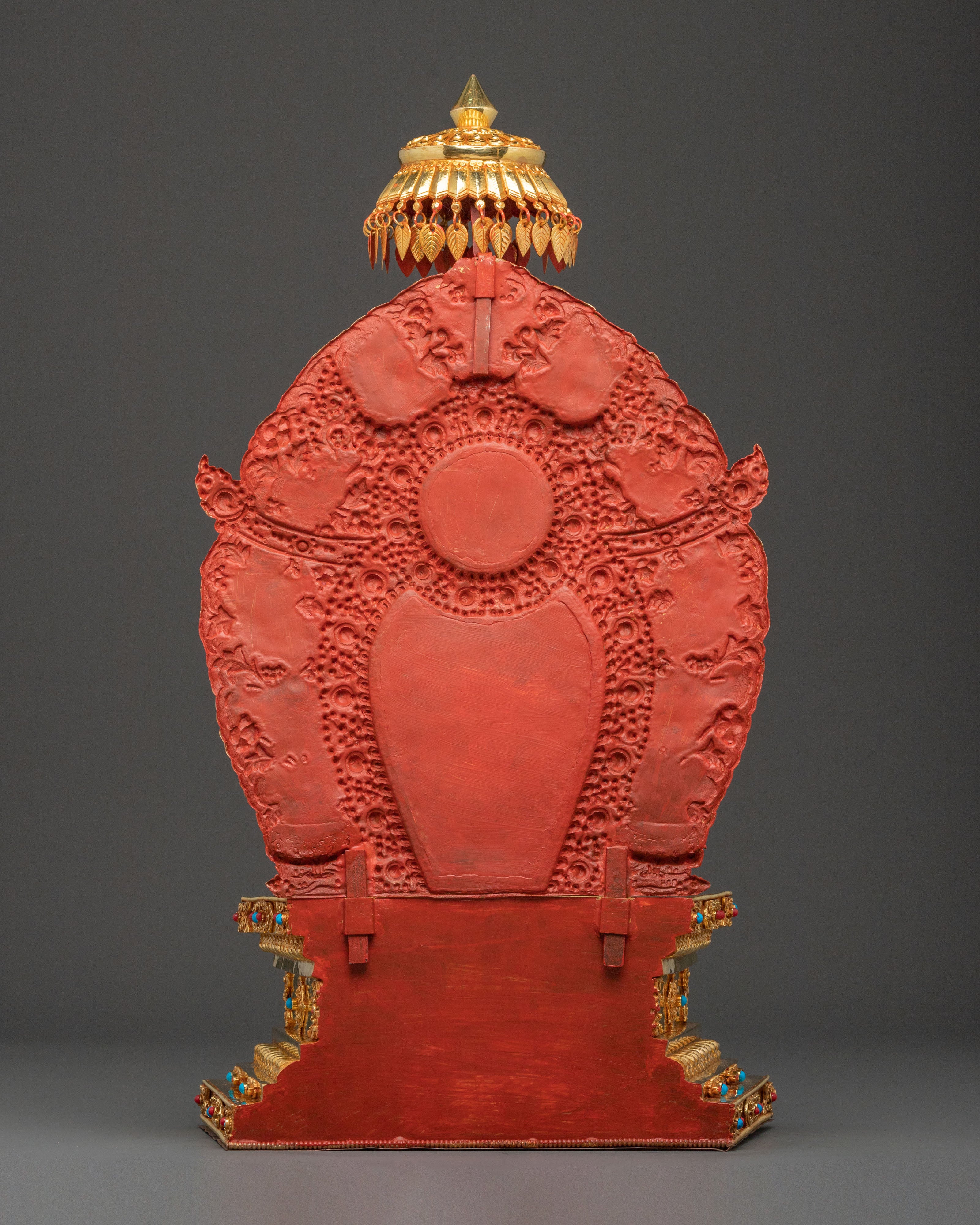 Handcrafted Throne | Embodiment of Divine Presence