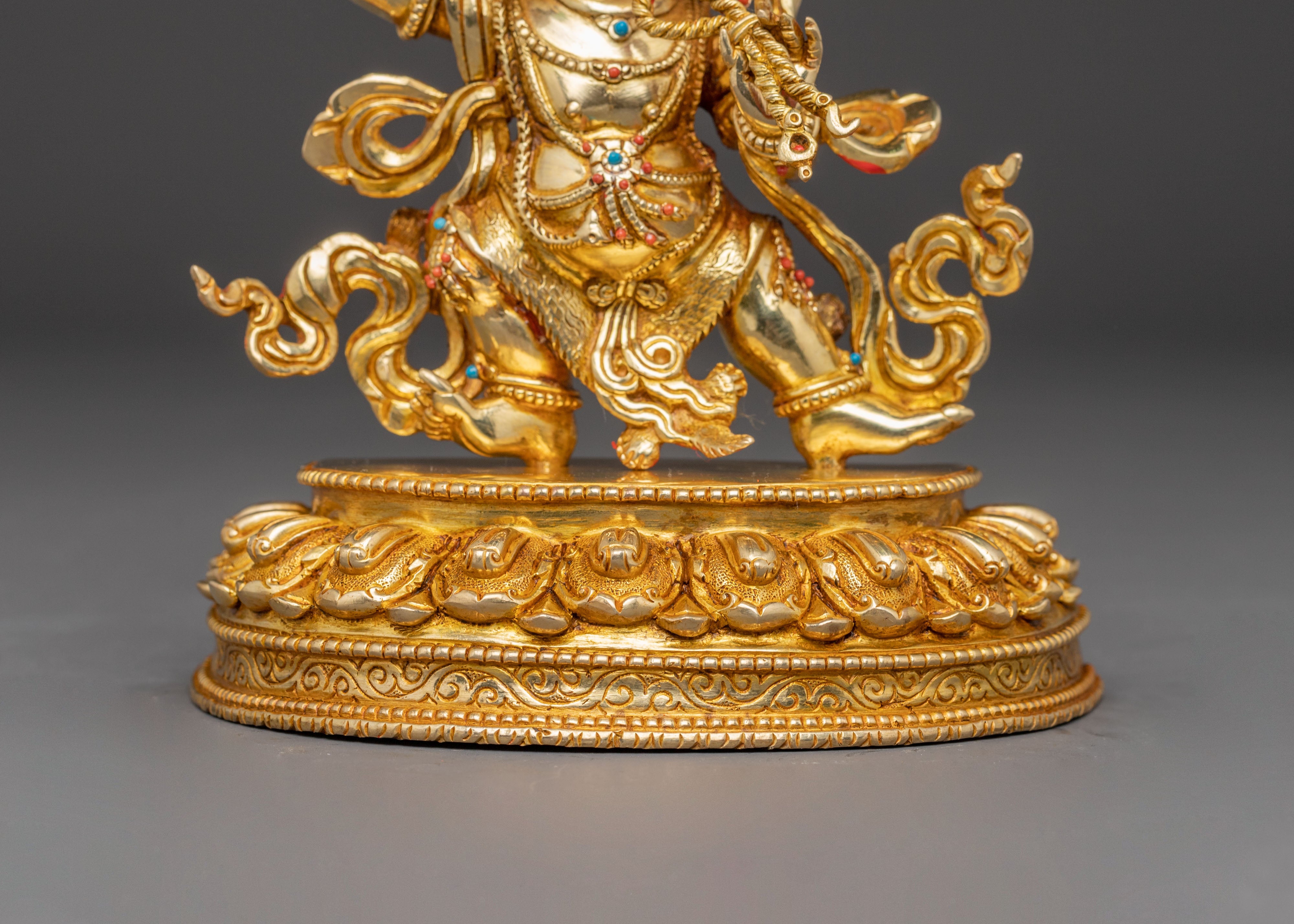 Vajrapani Statue: Protector of All Buddha
