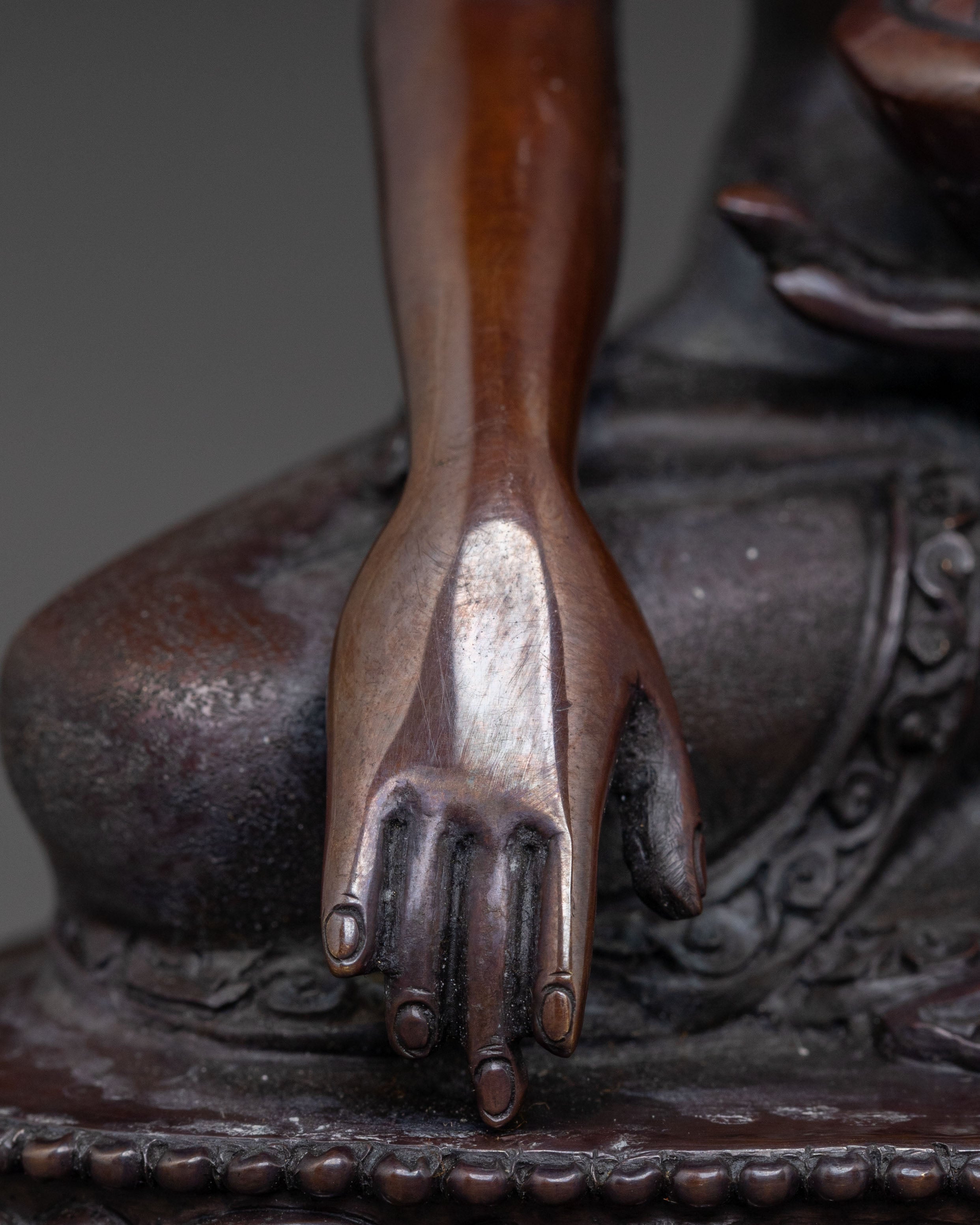 Copper Shakyamuni Buddha Dharma Statue - Oxidized Finish