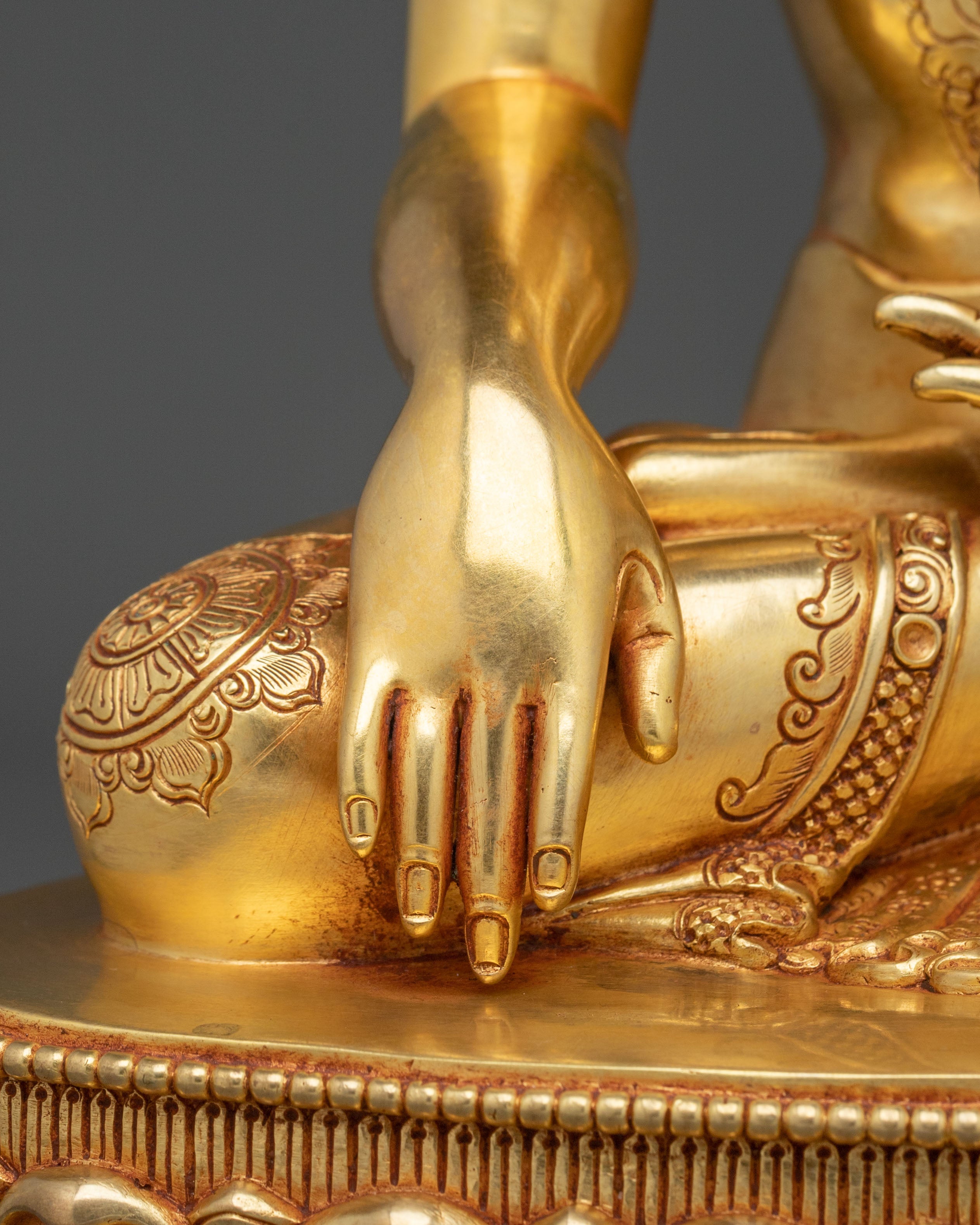 Traditional Buddhist Altar Statue of Shakyamuni Buddha