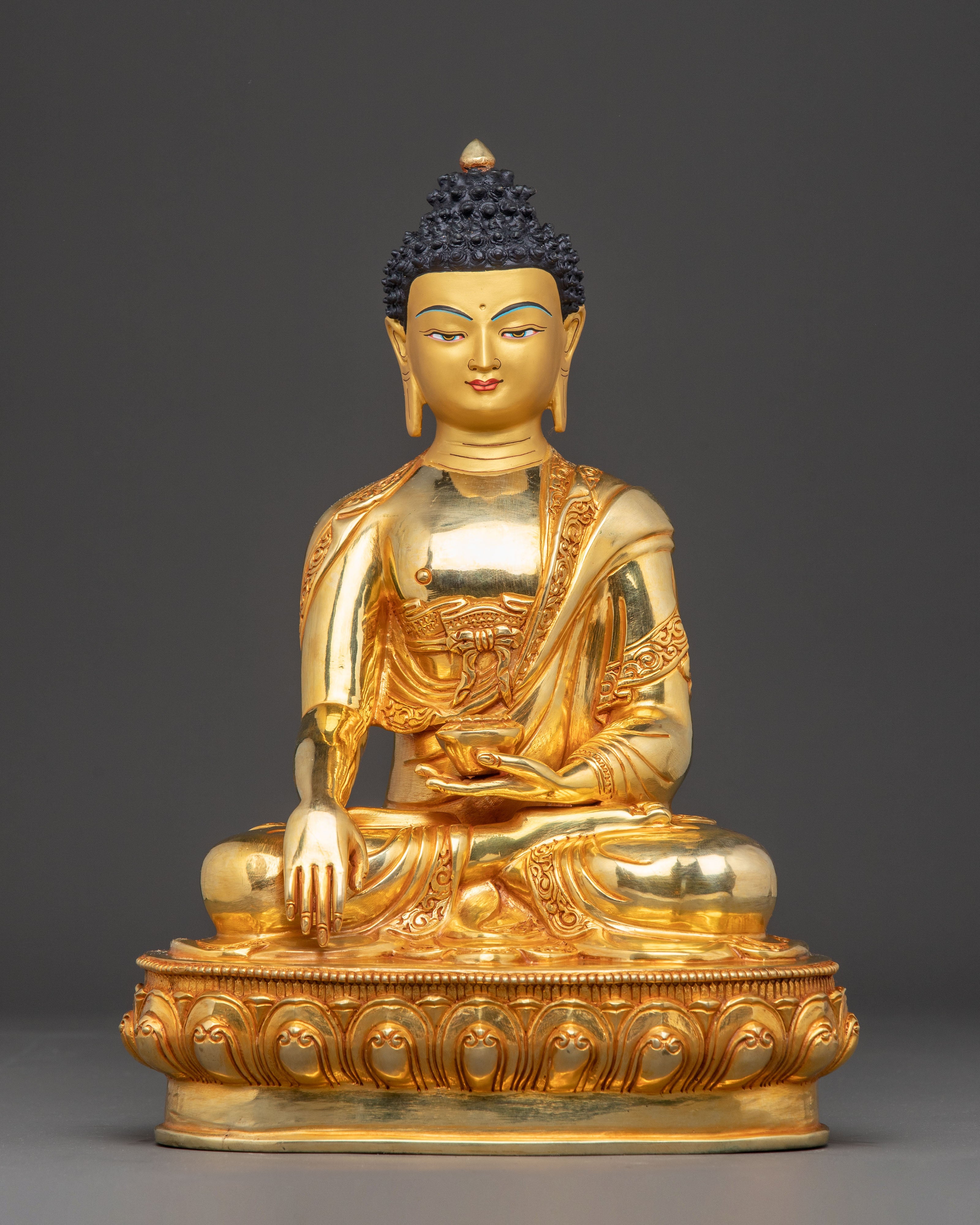 Golden Statue of Shakyamuni Buddha, Founder of Buddhism | The Enlightened One