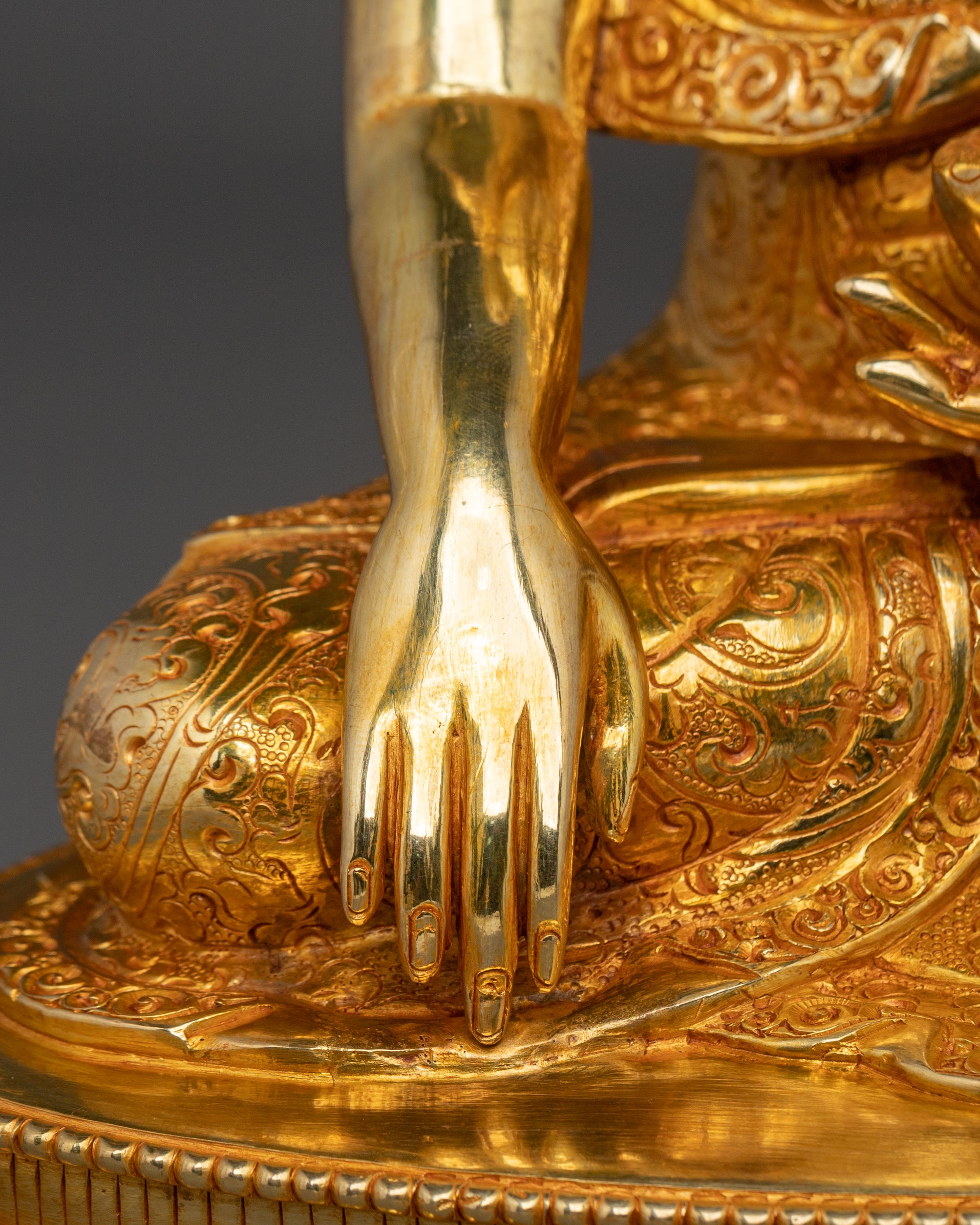 Shakyamuni Buddha Figurine | Enlightened One