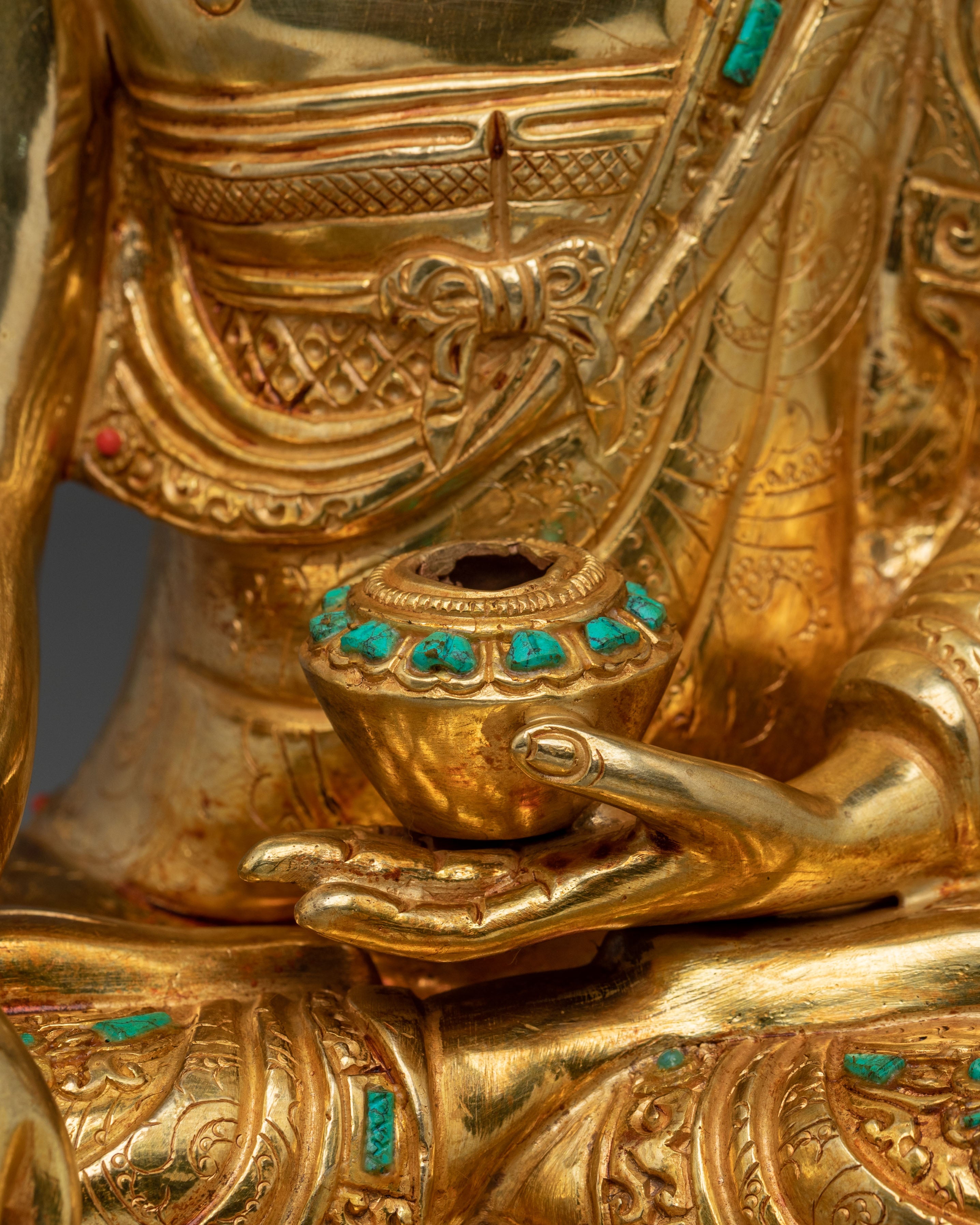 Shakyamuni Buddha Statue: Founder of Dharma