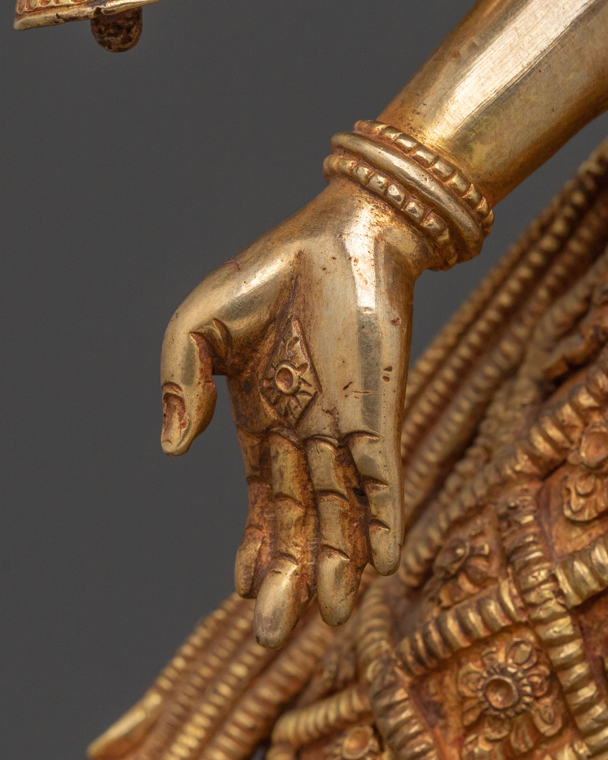 Radiant Siddhi Laxmi Figurine | Goddess of Wealth and Prosperity