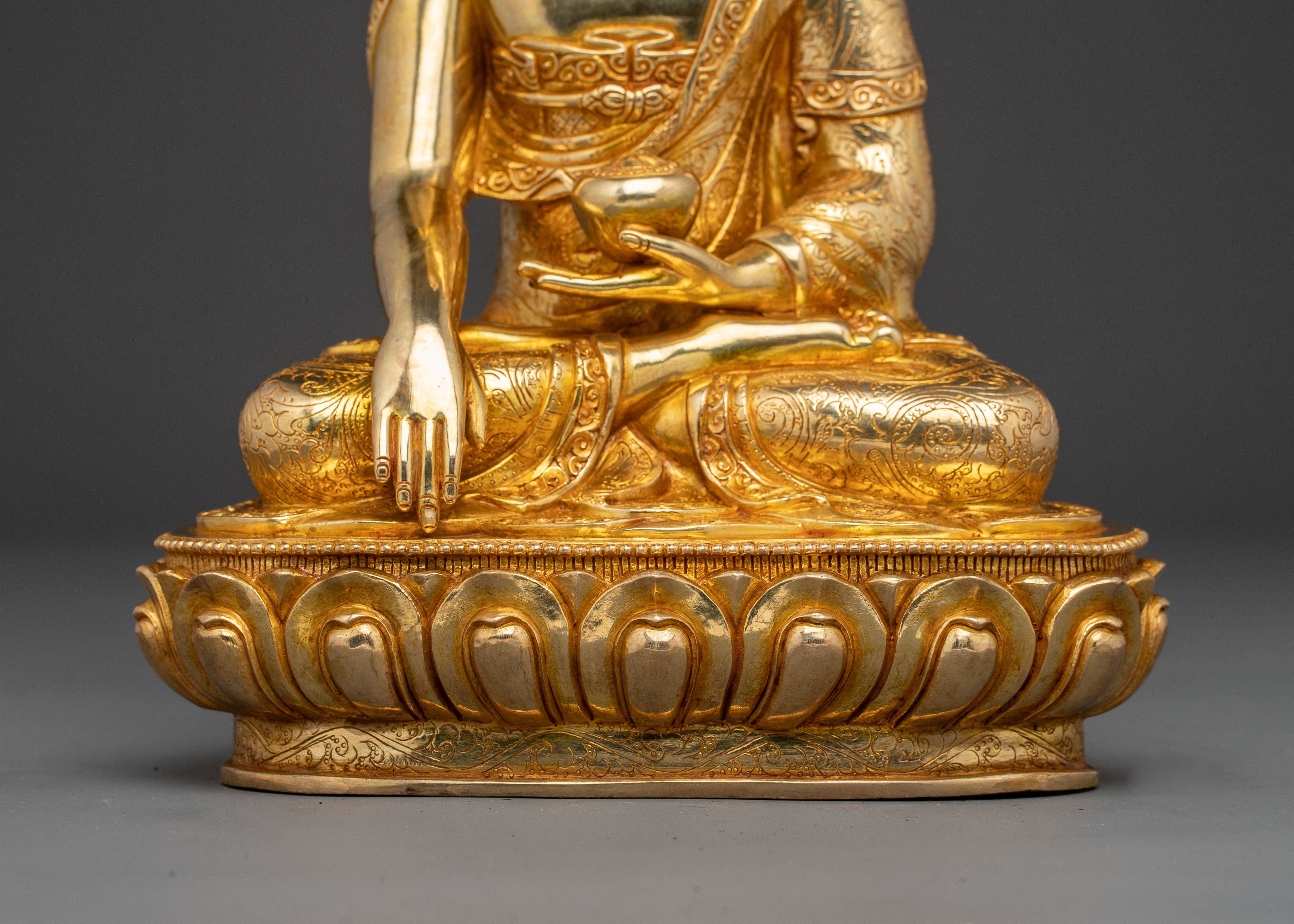 Buddha Shakyamuni Golden Sacred Statue