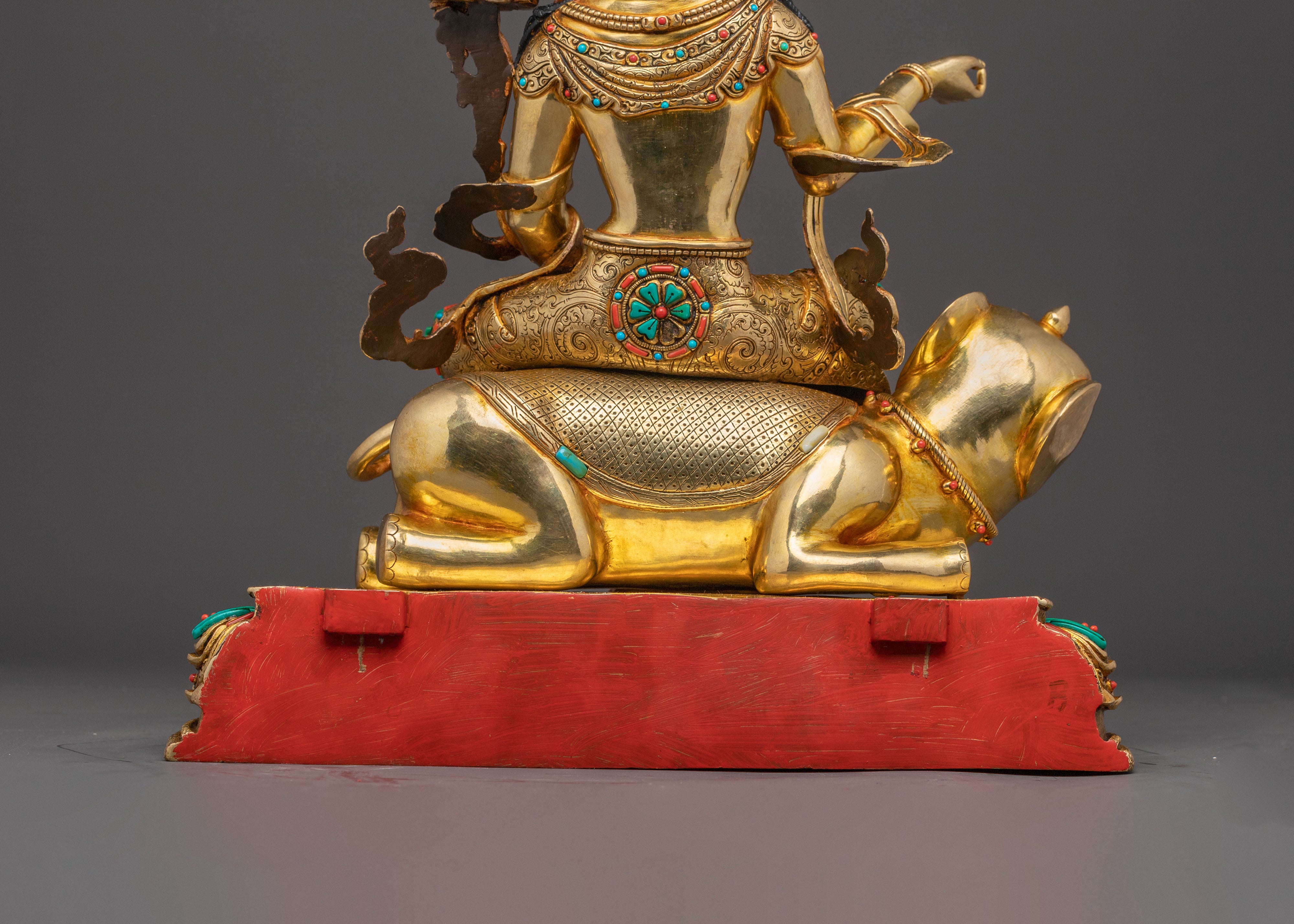 Golden Samantabhadra Buddhist Statue | Symbol of Enlightenment
