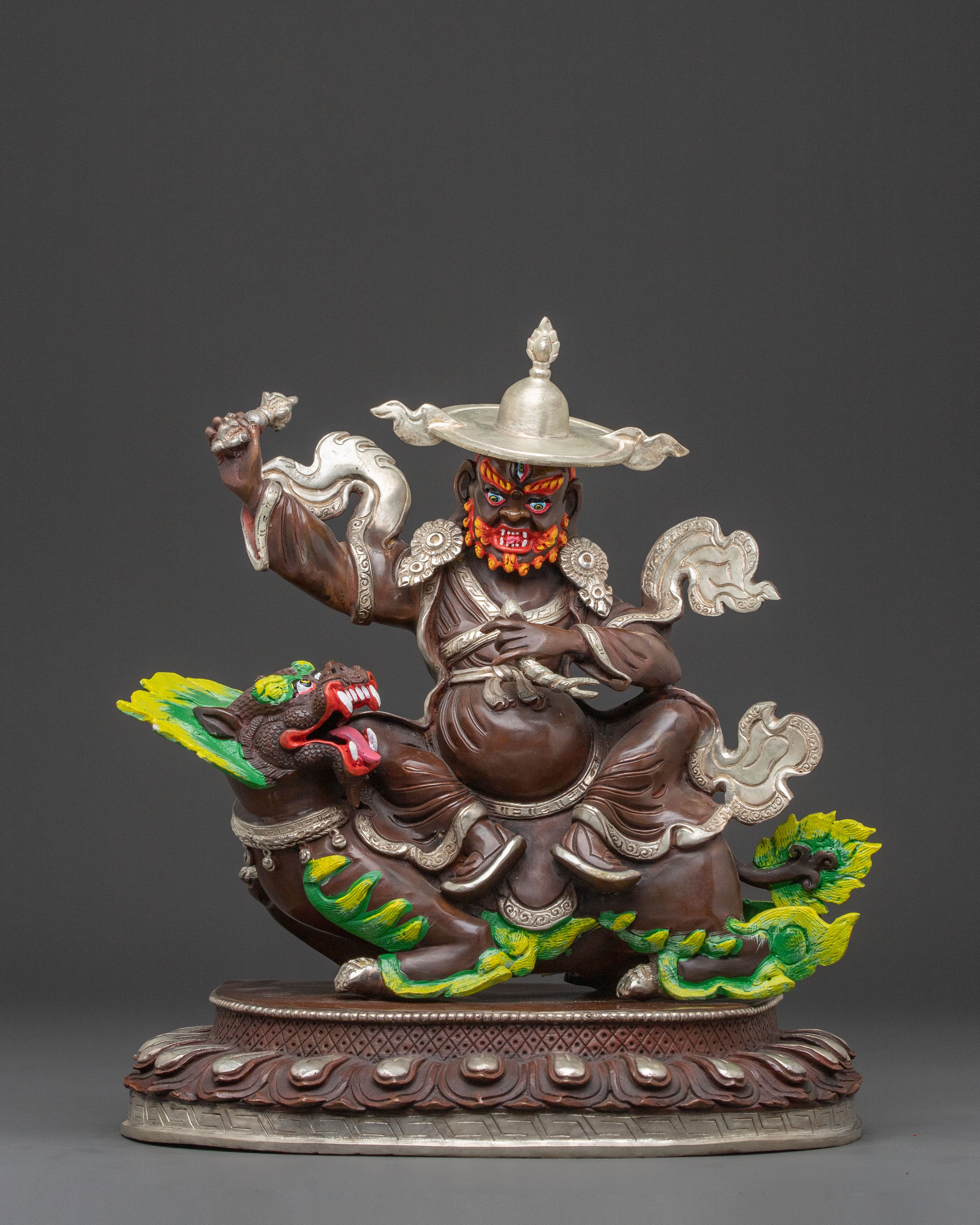 Droje Legpa: Gilded Protector Statue