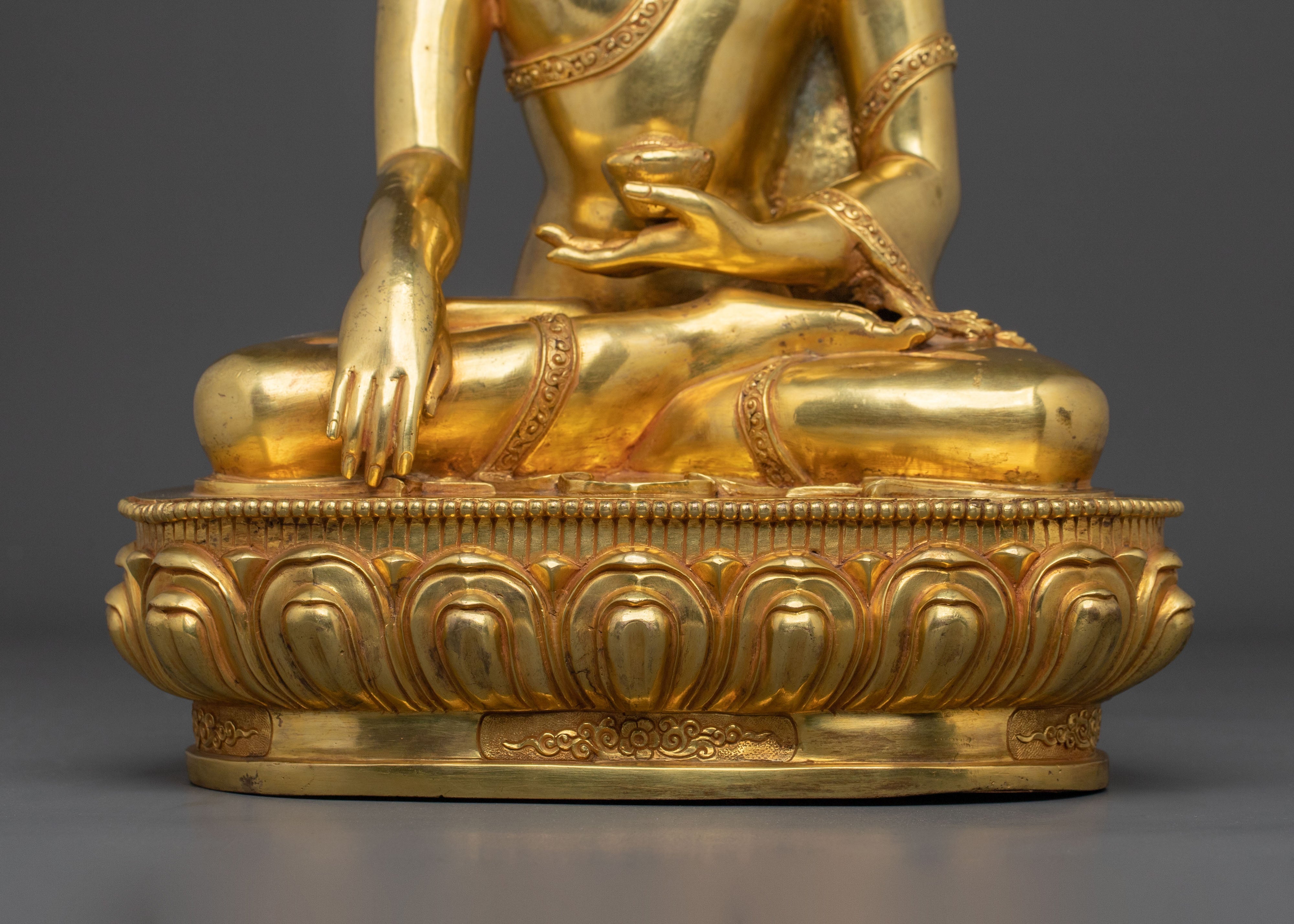 Buddhist Ritual Shakyamuni Buddha Statue | Traditional Altar Decor Statue