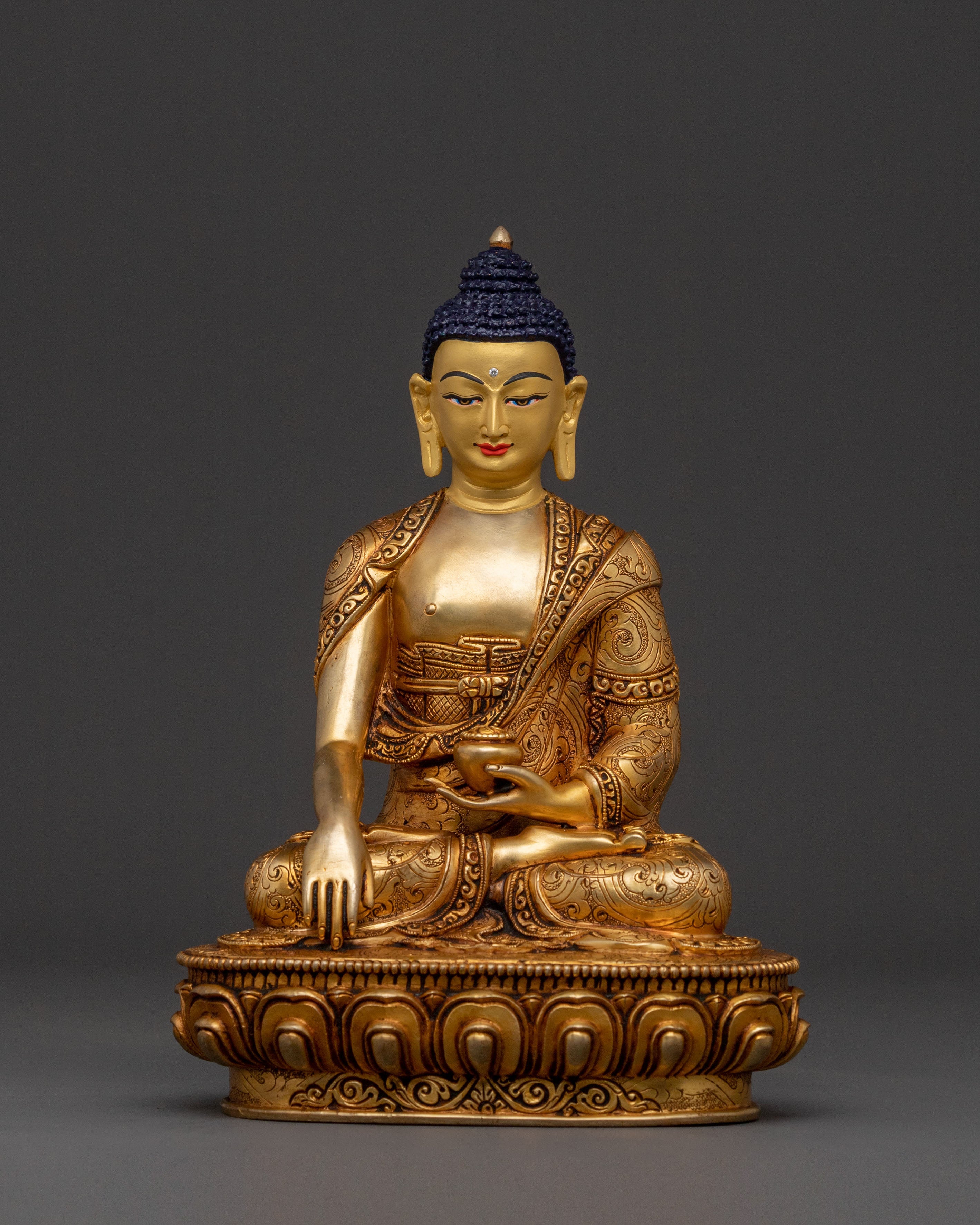 Shakyamuni Buddha Statue: 24K Gold Gilded Copper Rupa