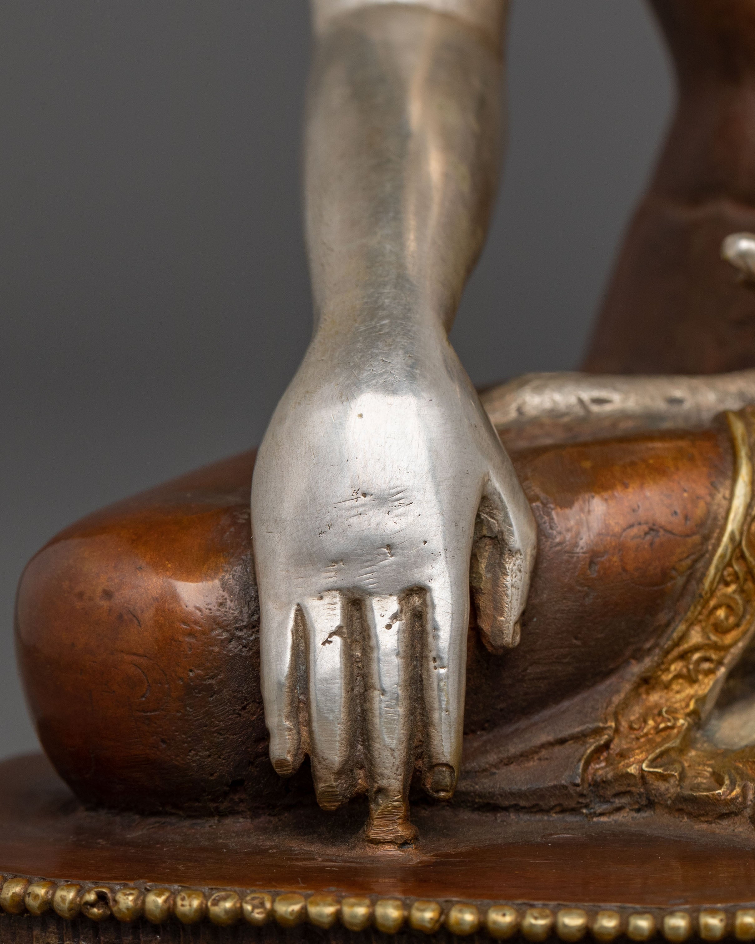 Shakyamuni Buddha Sacred Statue on Lotus Base