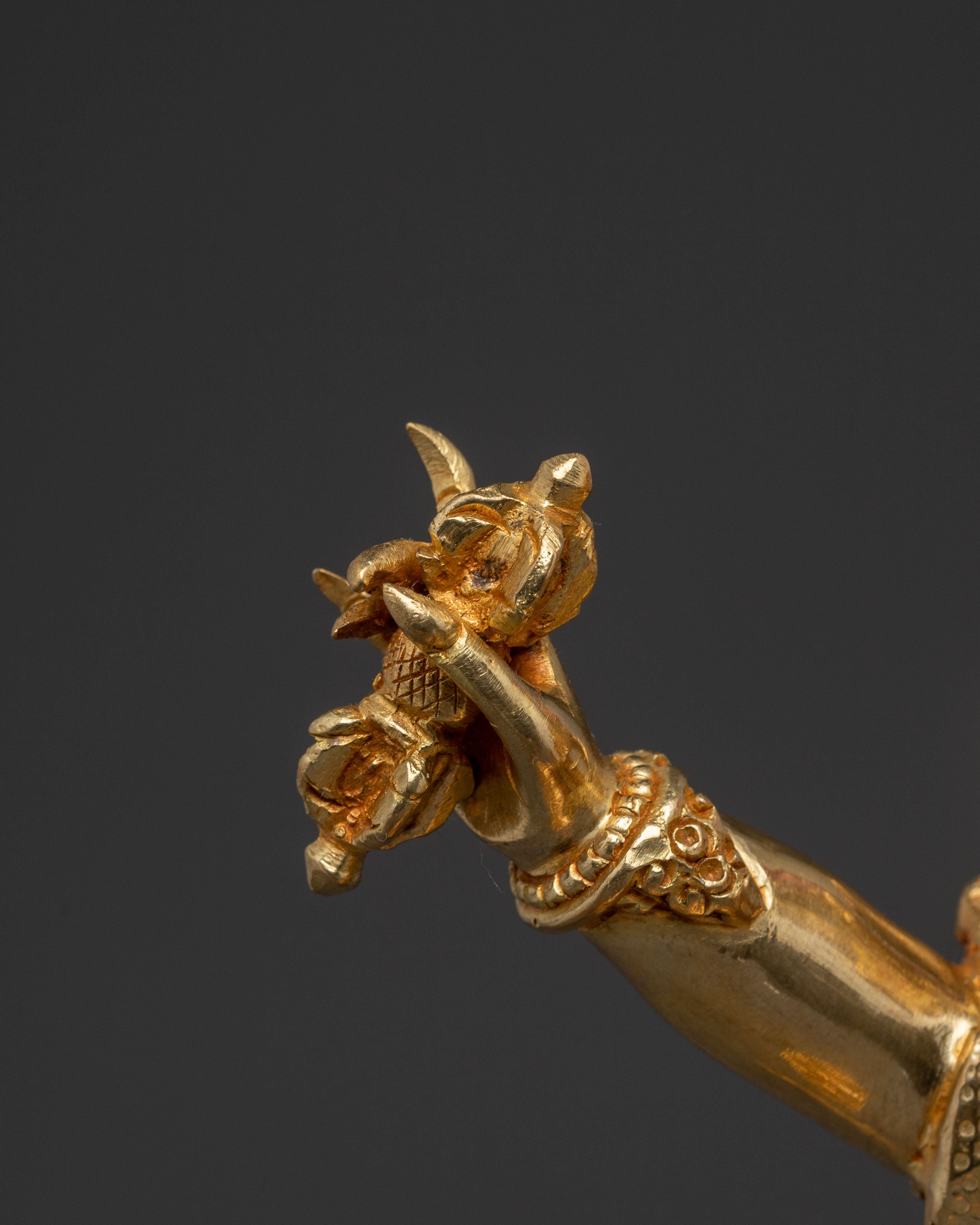 Handcrafted Vajrapani Statue: Protector of All Buddhas