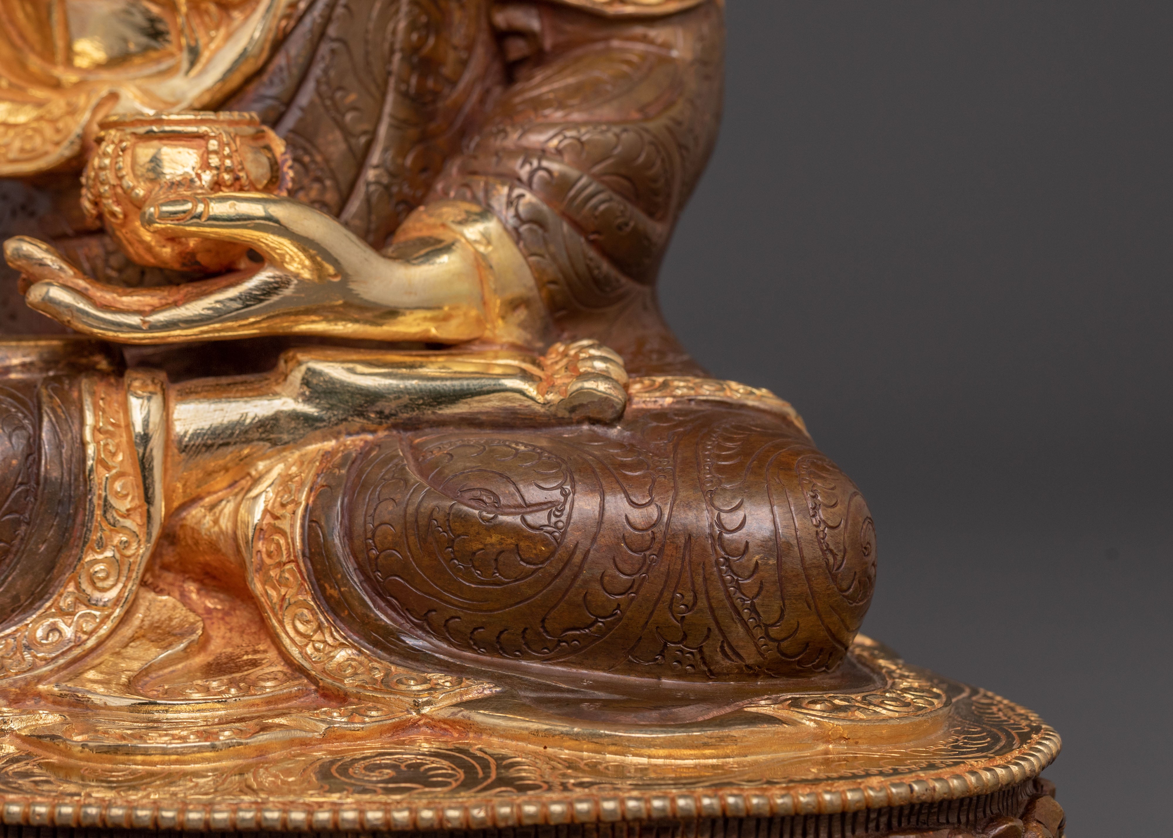 Shakyamuni Buddha Statue in Serene 24k Gold