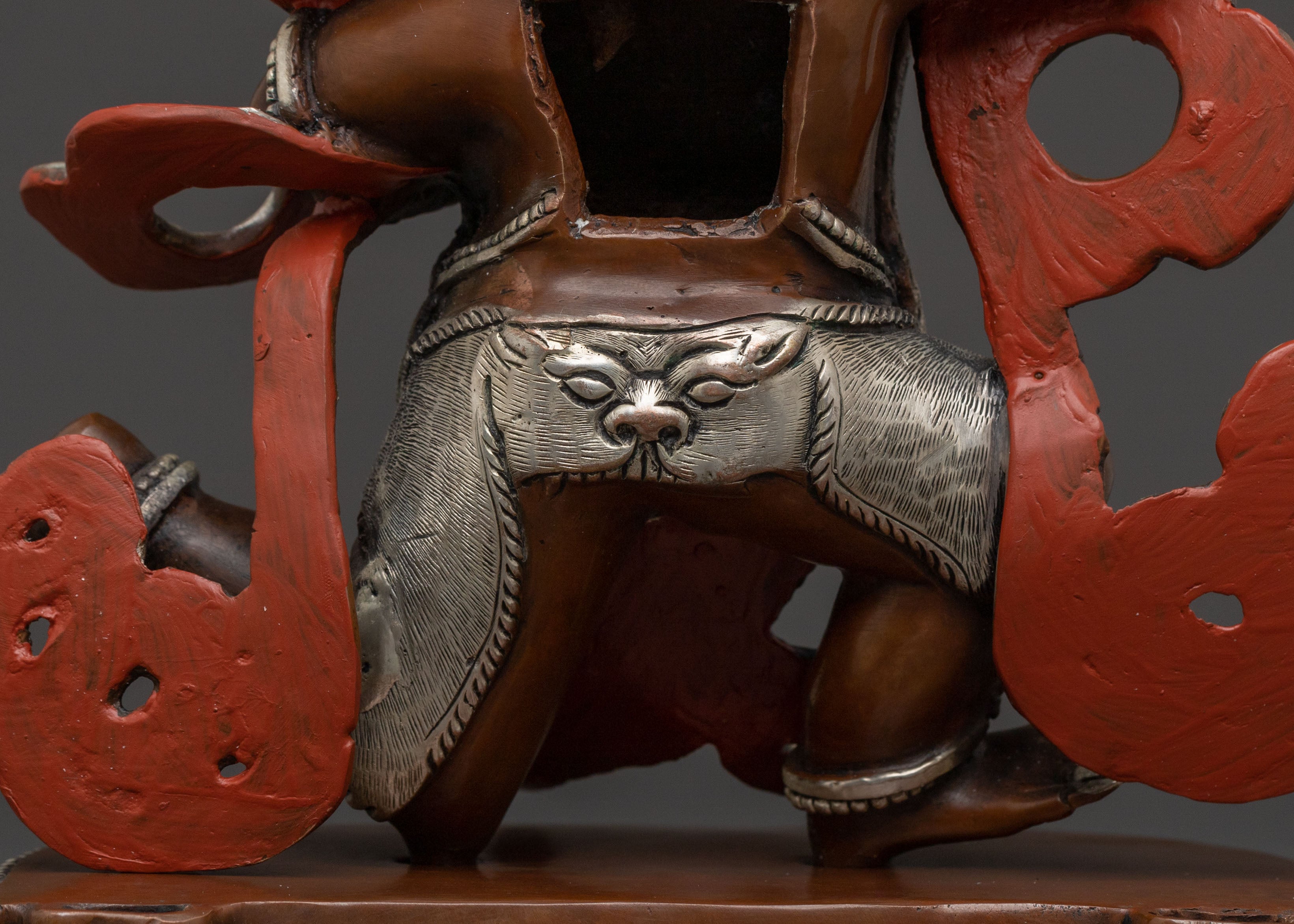 Achala Spiritual Statue | Fearless Protector