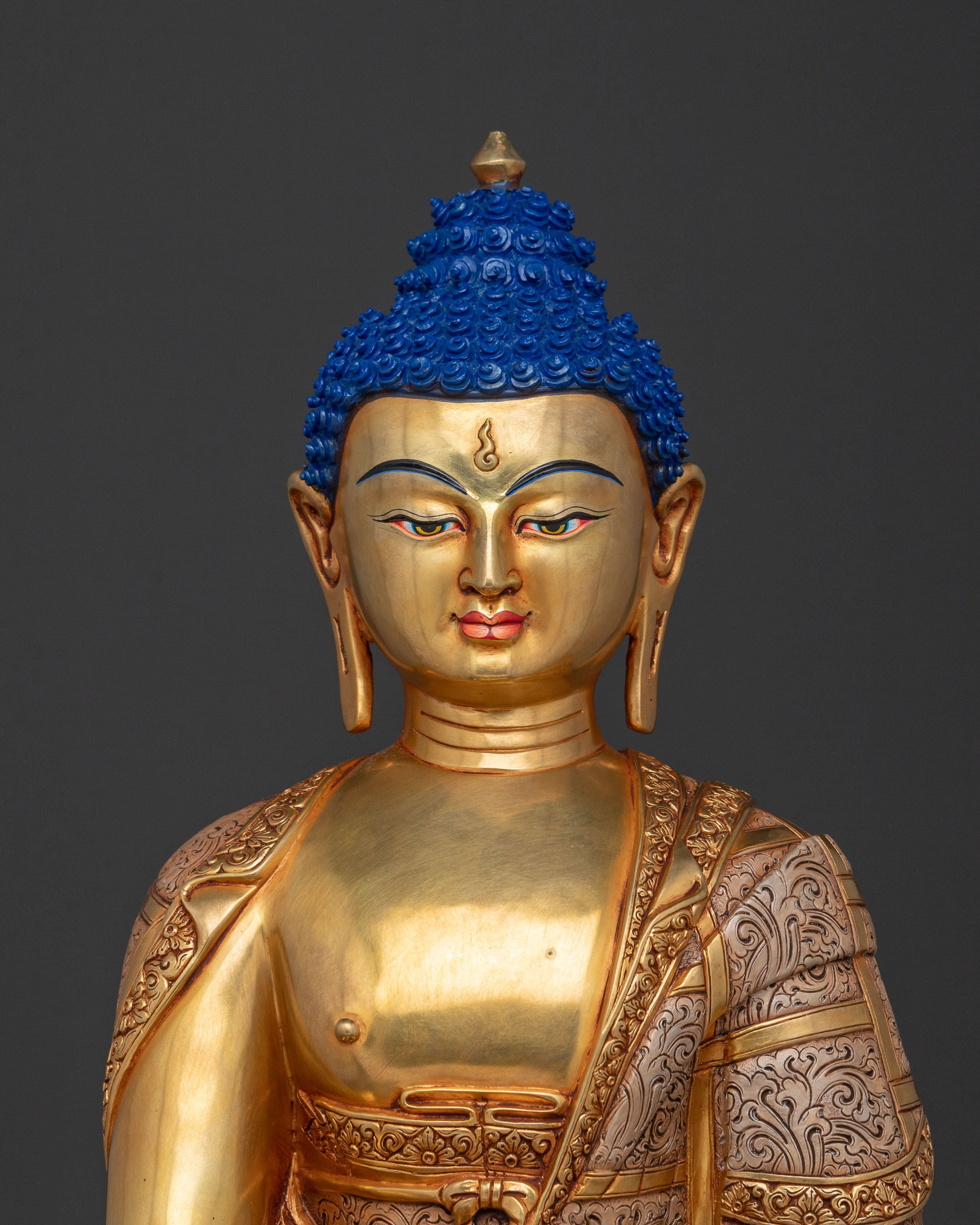 Shakyamuni Buddha Statue: Embodiment of Wisdom