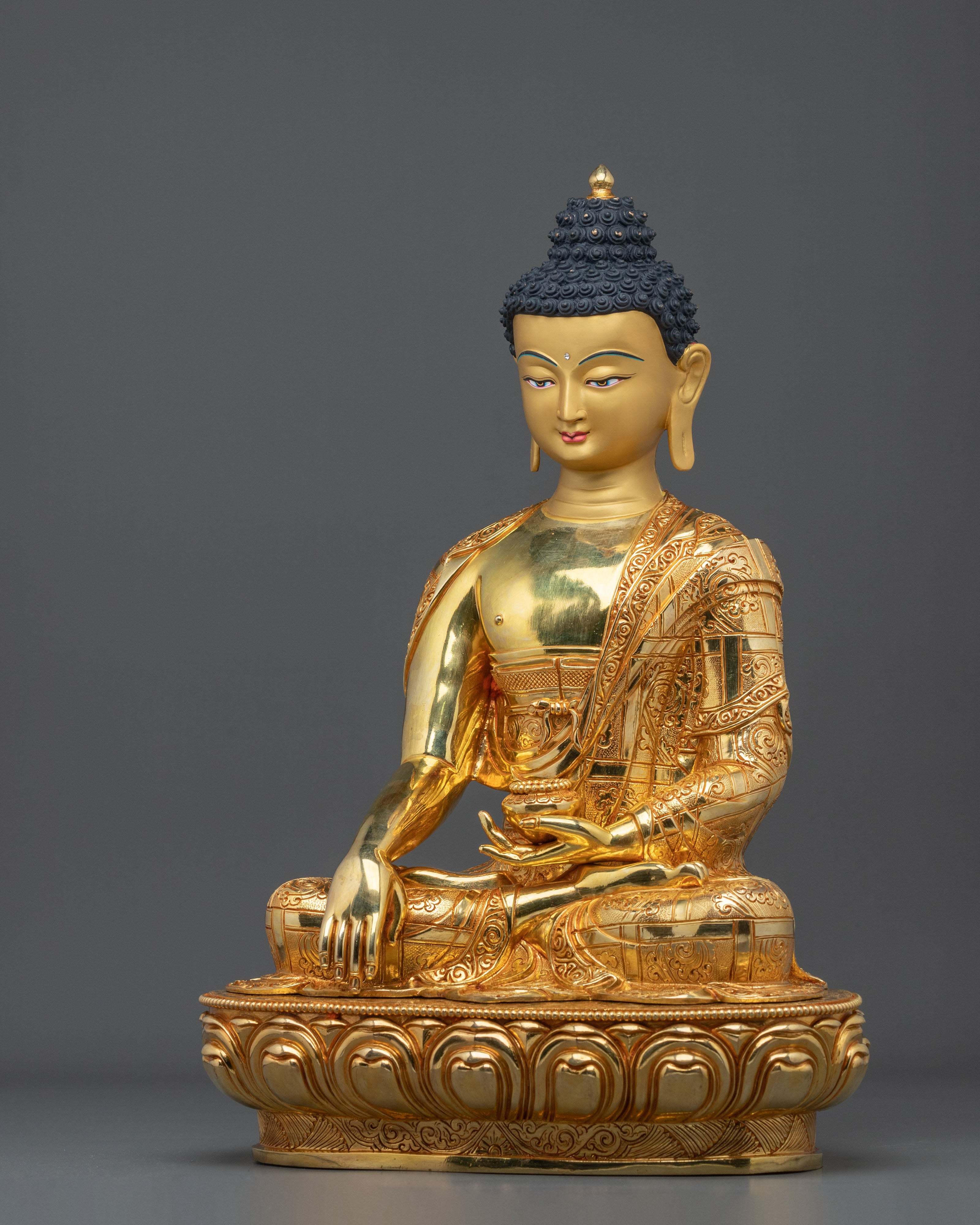 Serene Sage Shakyamuni Buddha Himalayan Sculpture