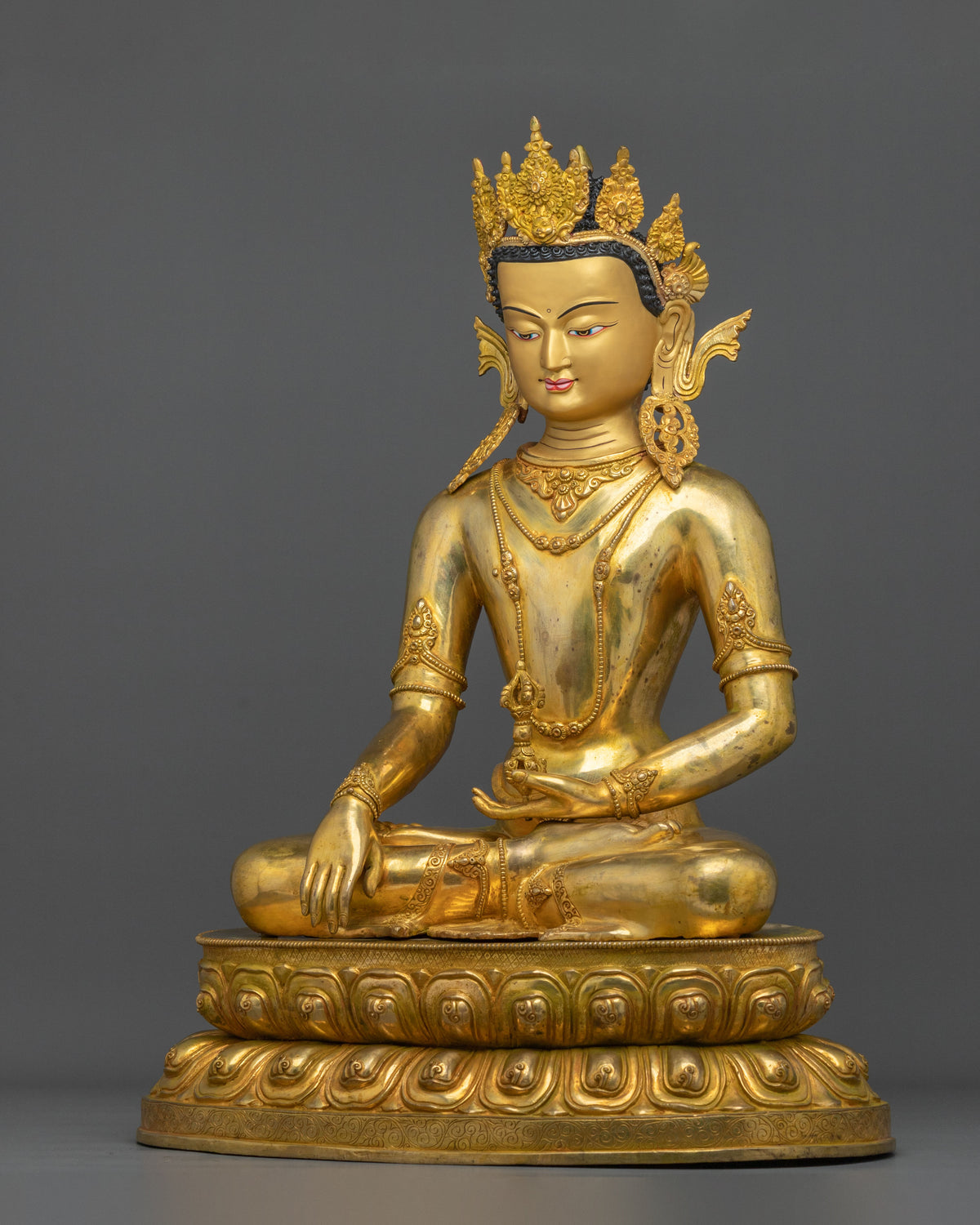 Mitrugpa Golden Figurine | Embodiment of Steadfastness