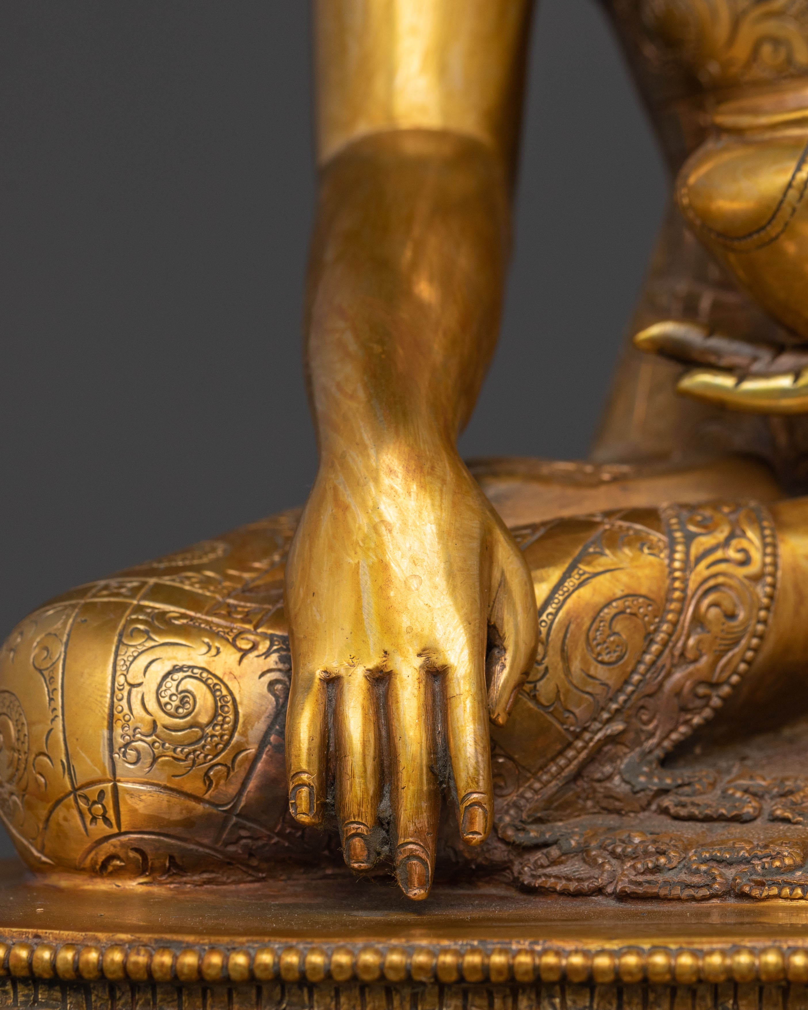Dharma Buddha: Shakyamuni Spiritual Statue