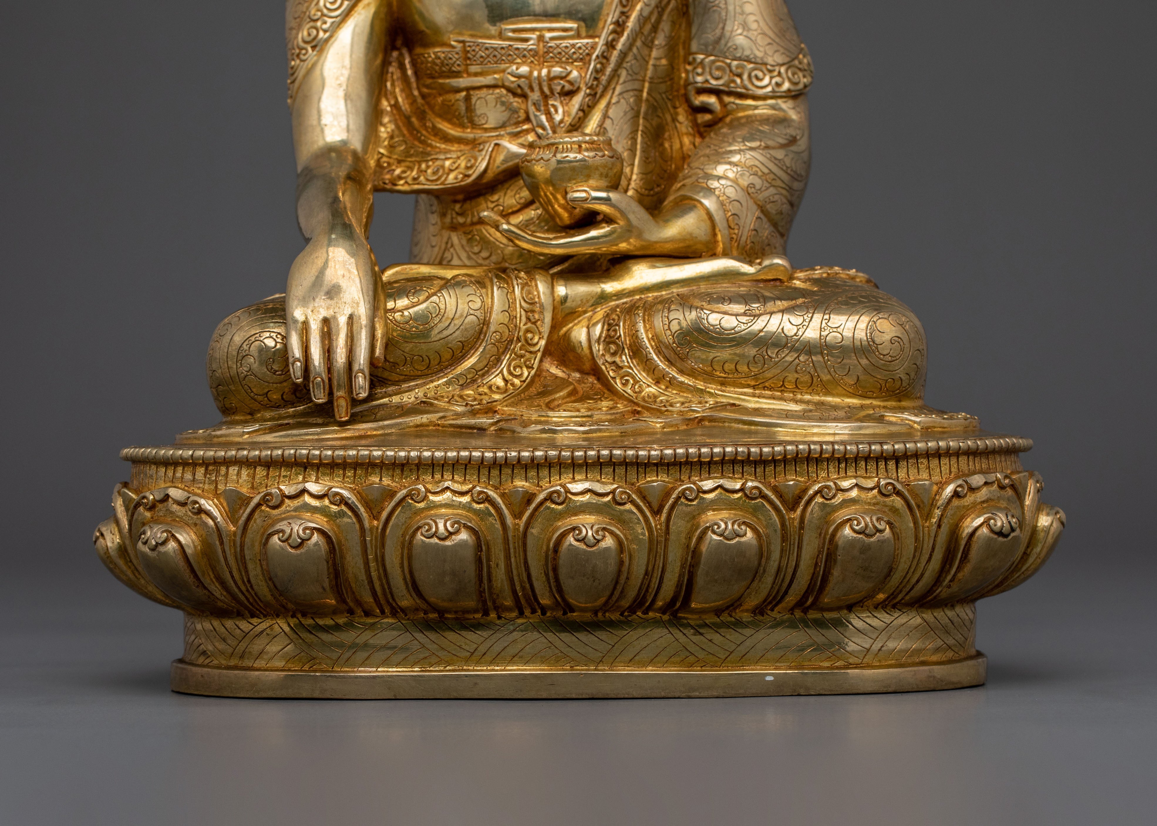 Shakyamuni Buddha Statue for Peace and Wisdom