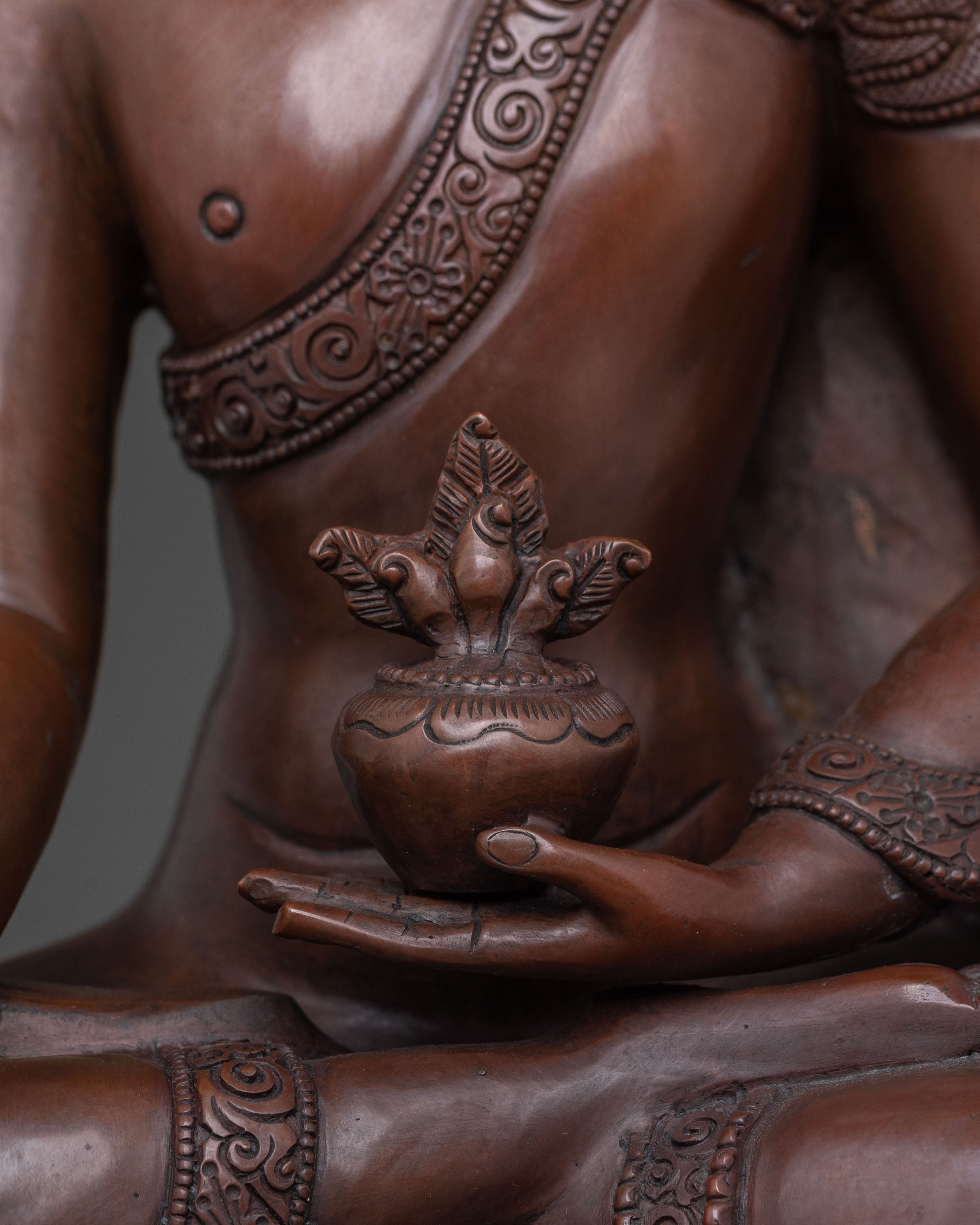 Statue of Bhaisajyaguru: Healing Buddha