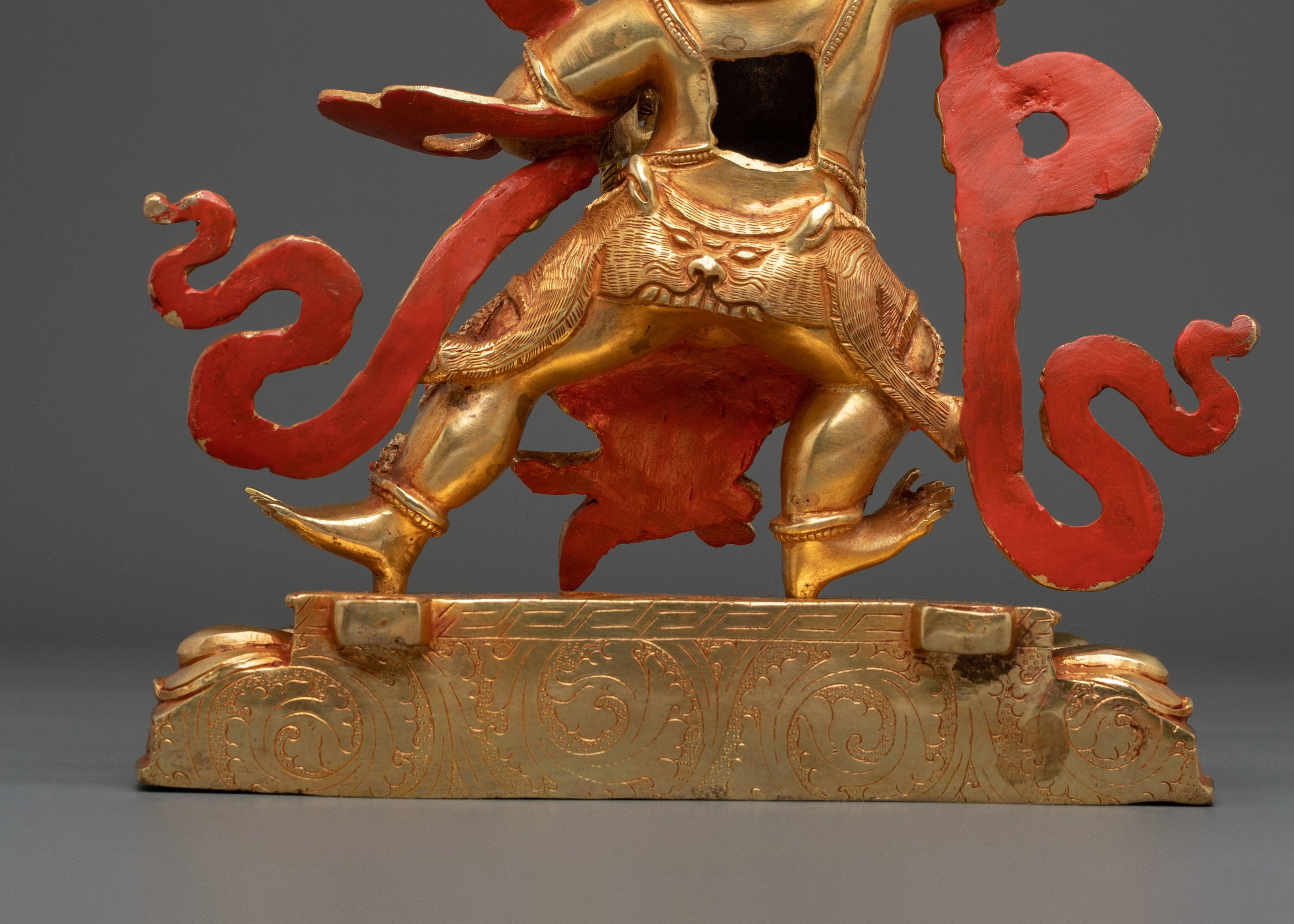 Vajrapani Statue: Protector of Dharma