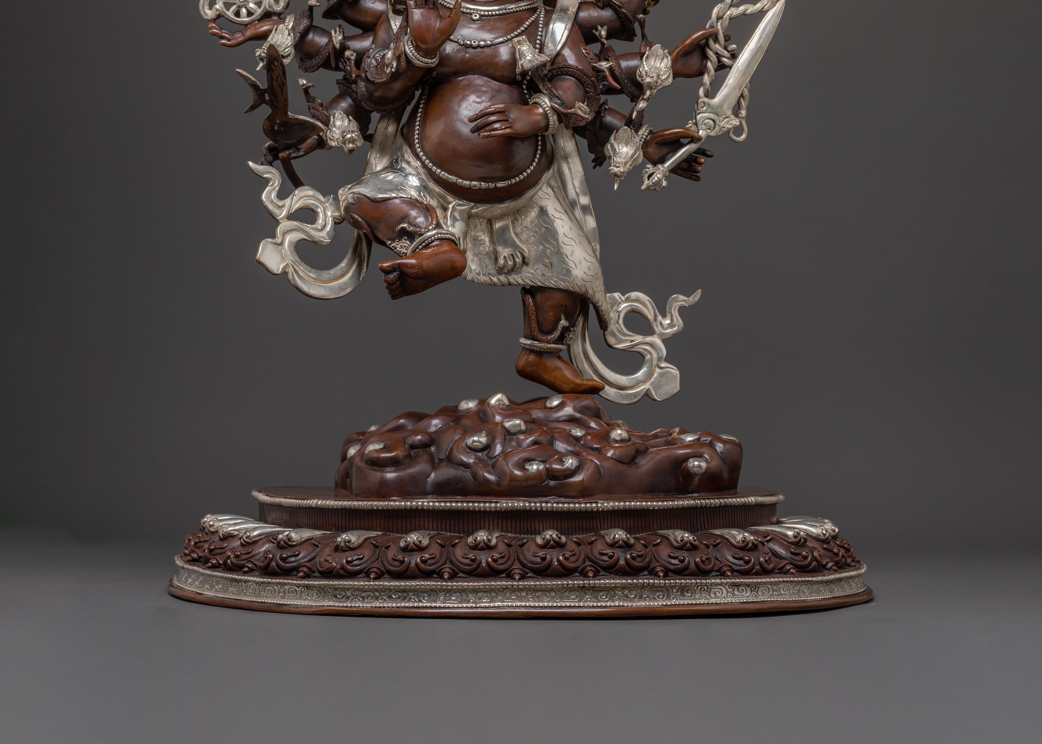 Uchusma Protector Statue - Spiritual Sculpture