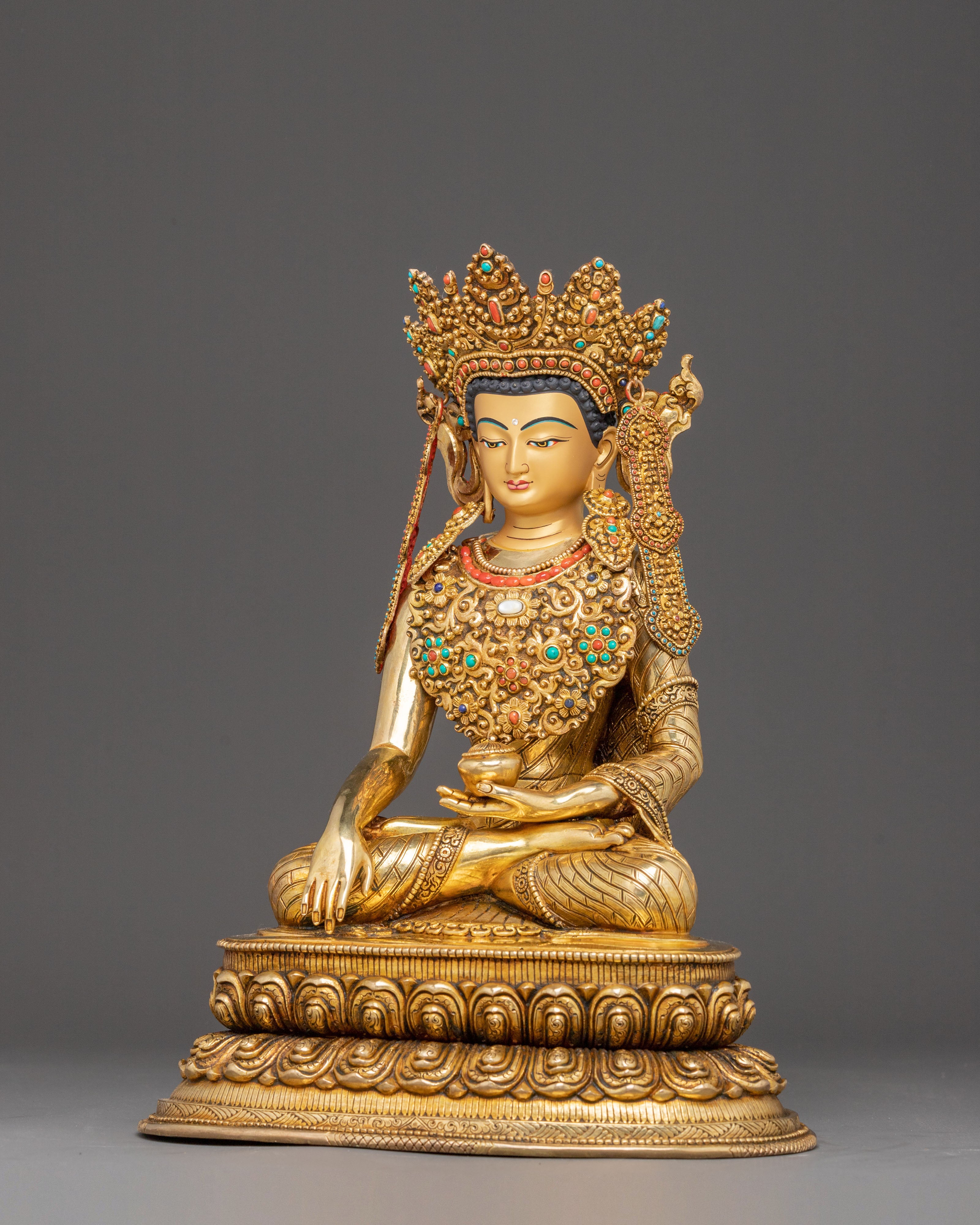 Statue Of Crowned Buddha Shakyamuni | Enlightened Dharma King