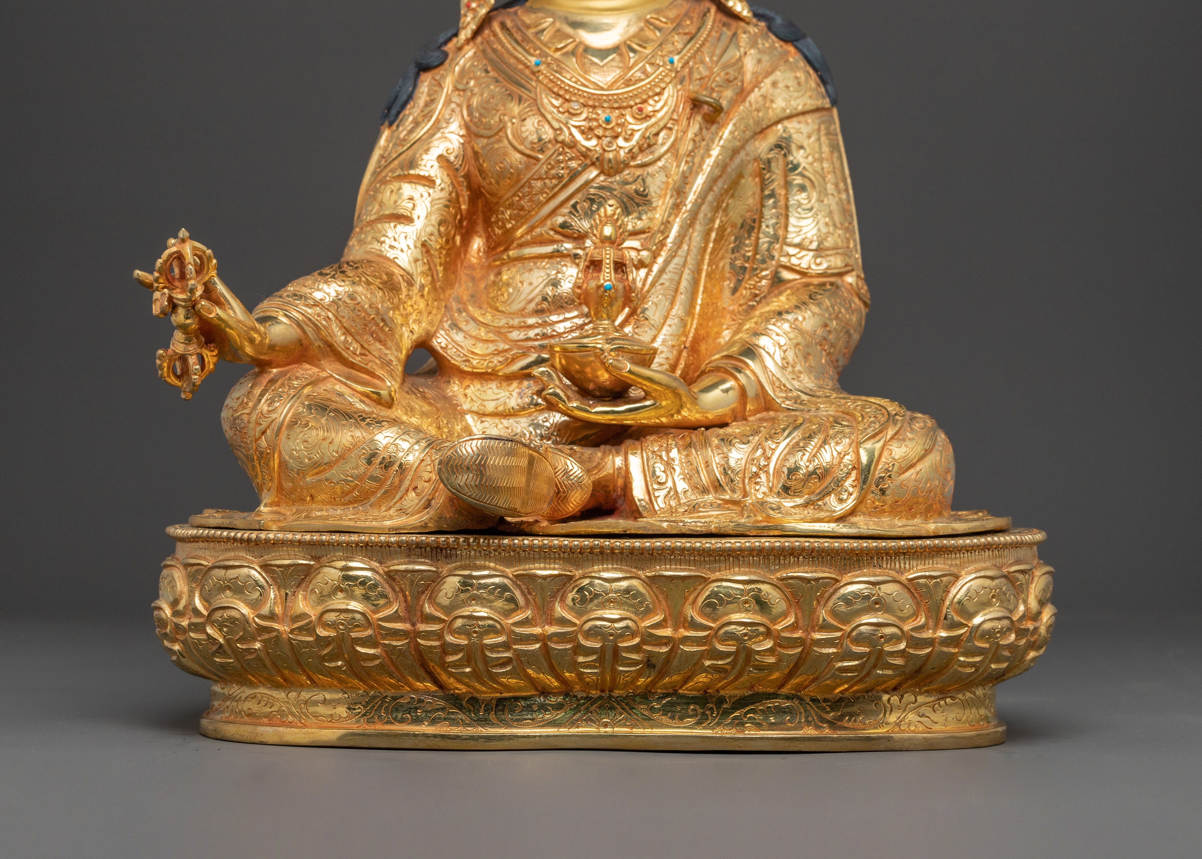 Guru Rinpoche Tibetan Master Statue – Radiant 24K Gold Gilded