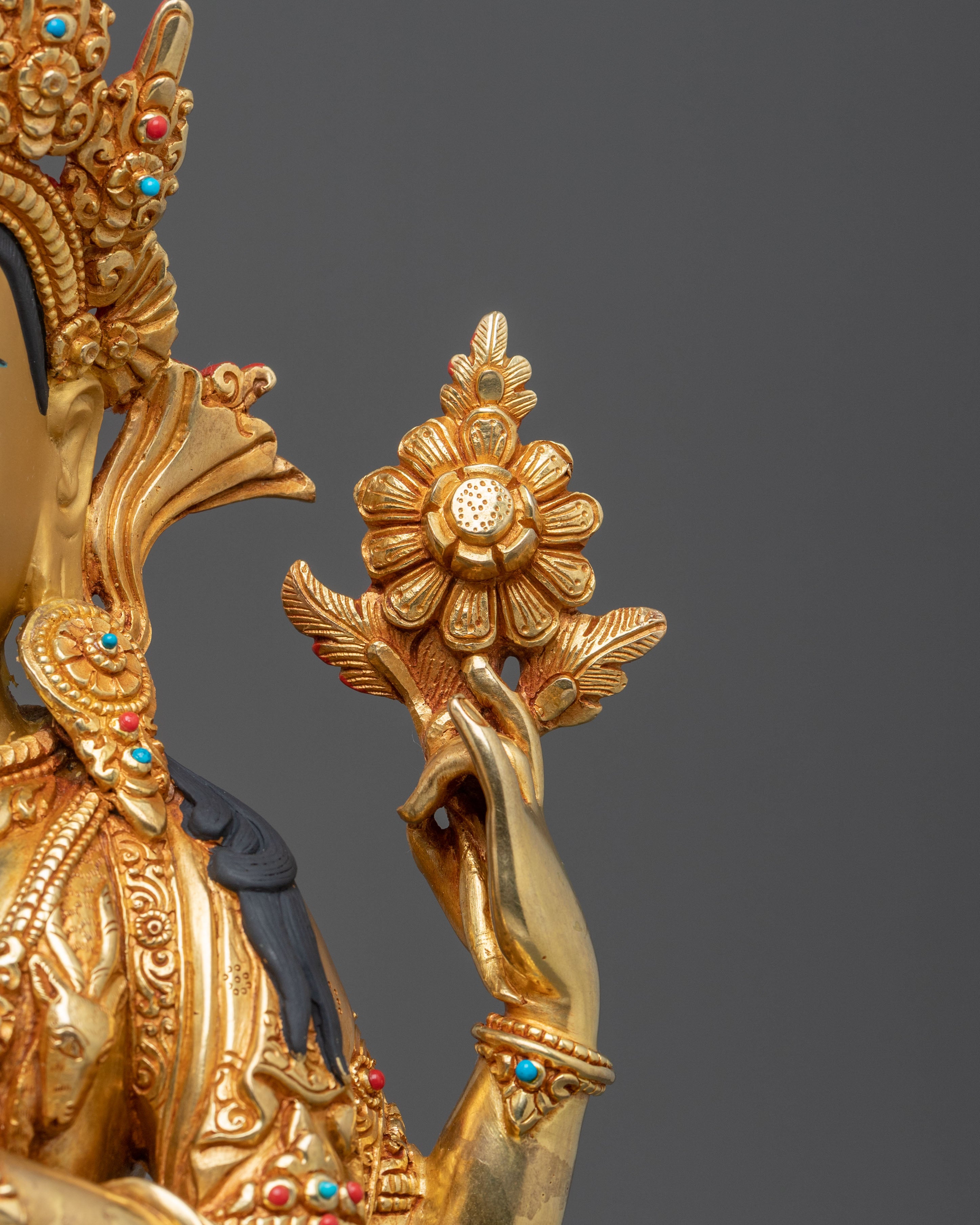 Chenrezig Statue: Bodhisattva of Infinite Compassion