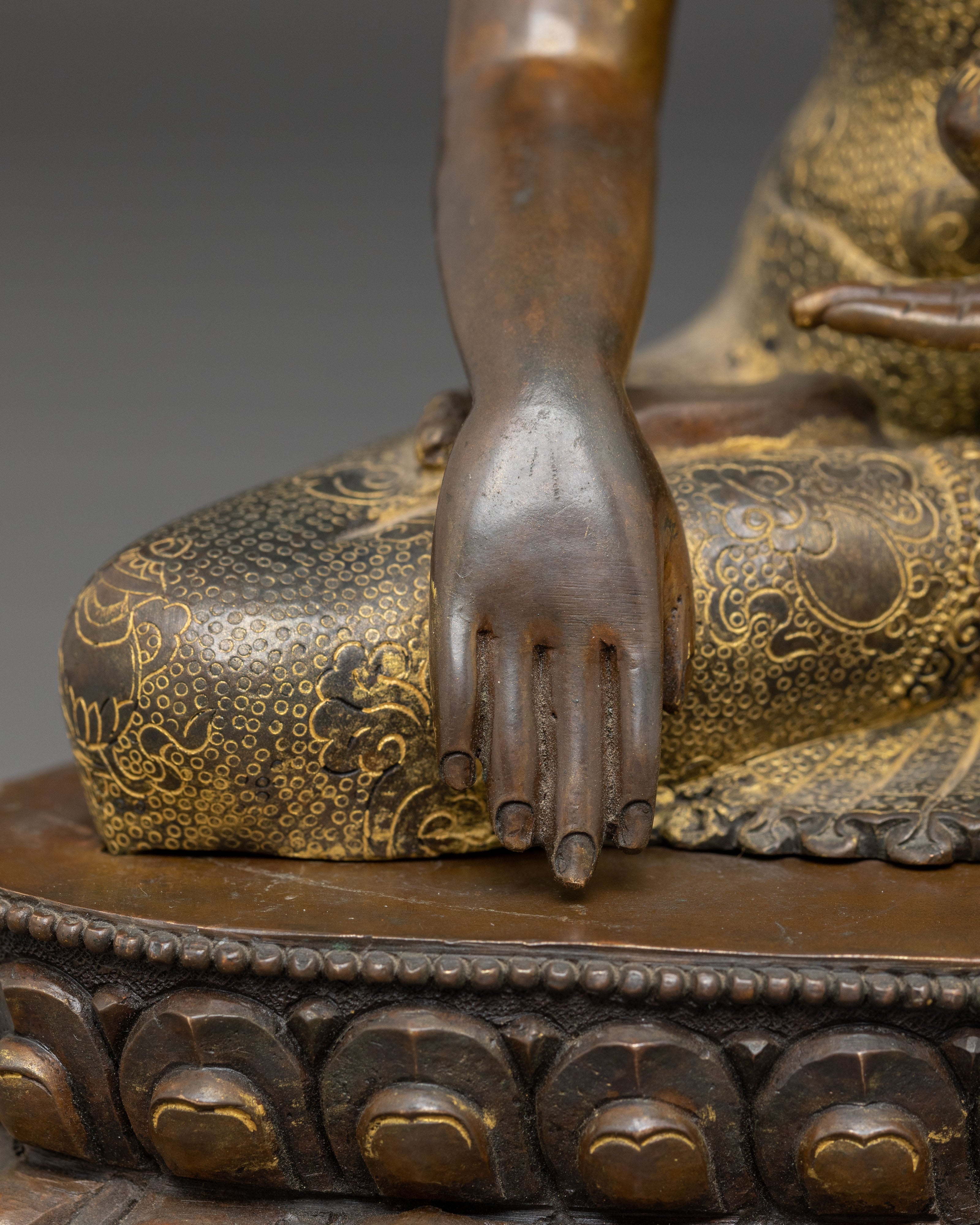 Handcrafted Copper Statue of Shakyamuni Buddha | Enlightenment Symbol