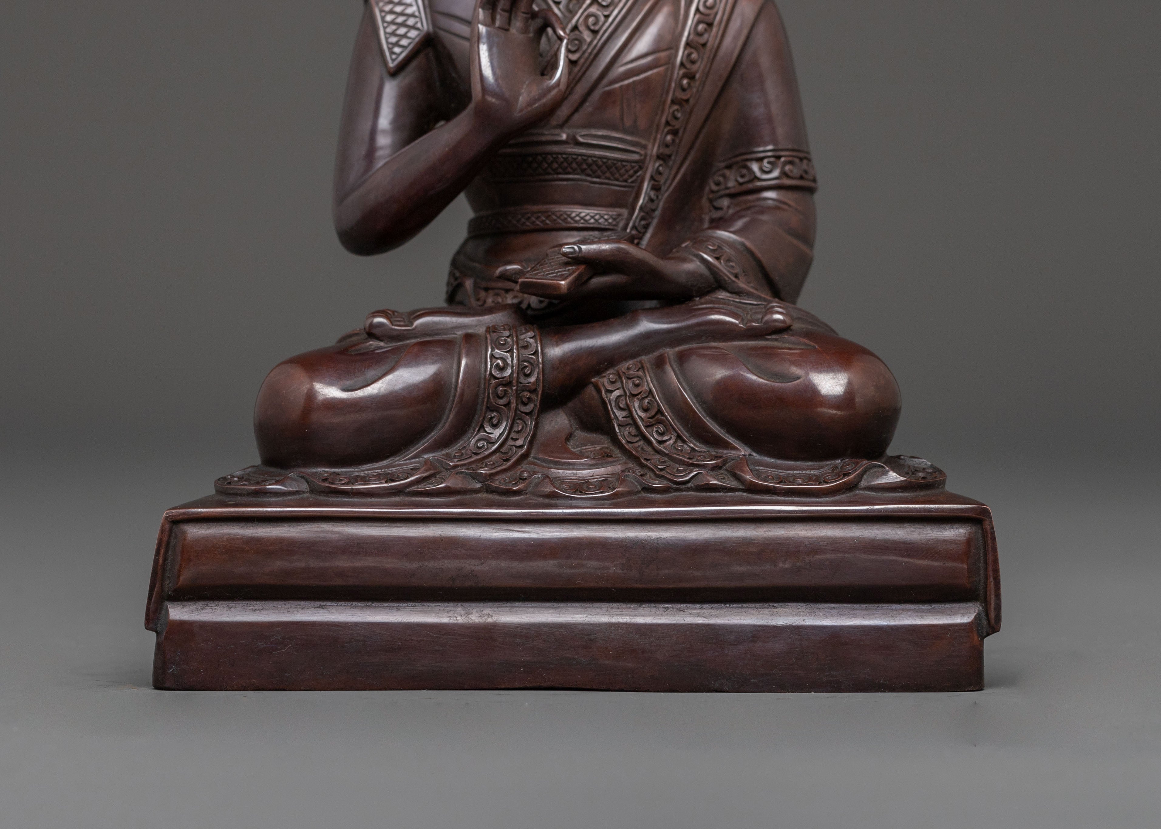 8th Karmapa Spiritual Statue | Symbol of Compassion
