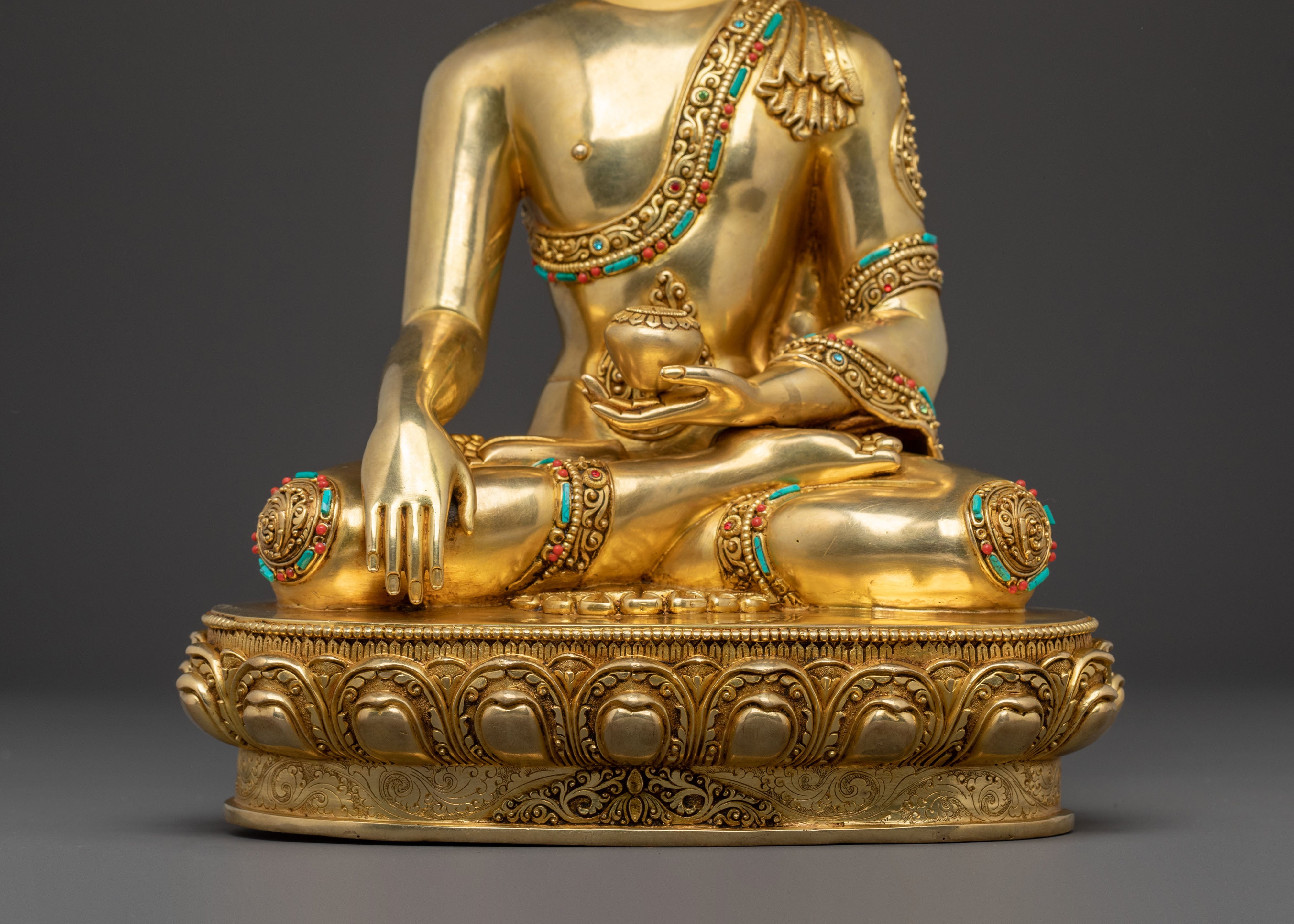 Shakyamuni Buddha Statue | Light of Wisdom