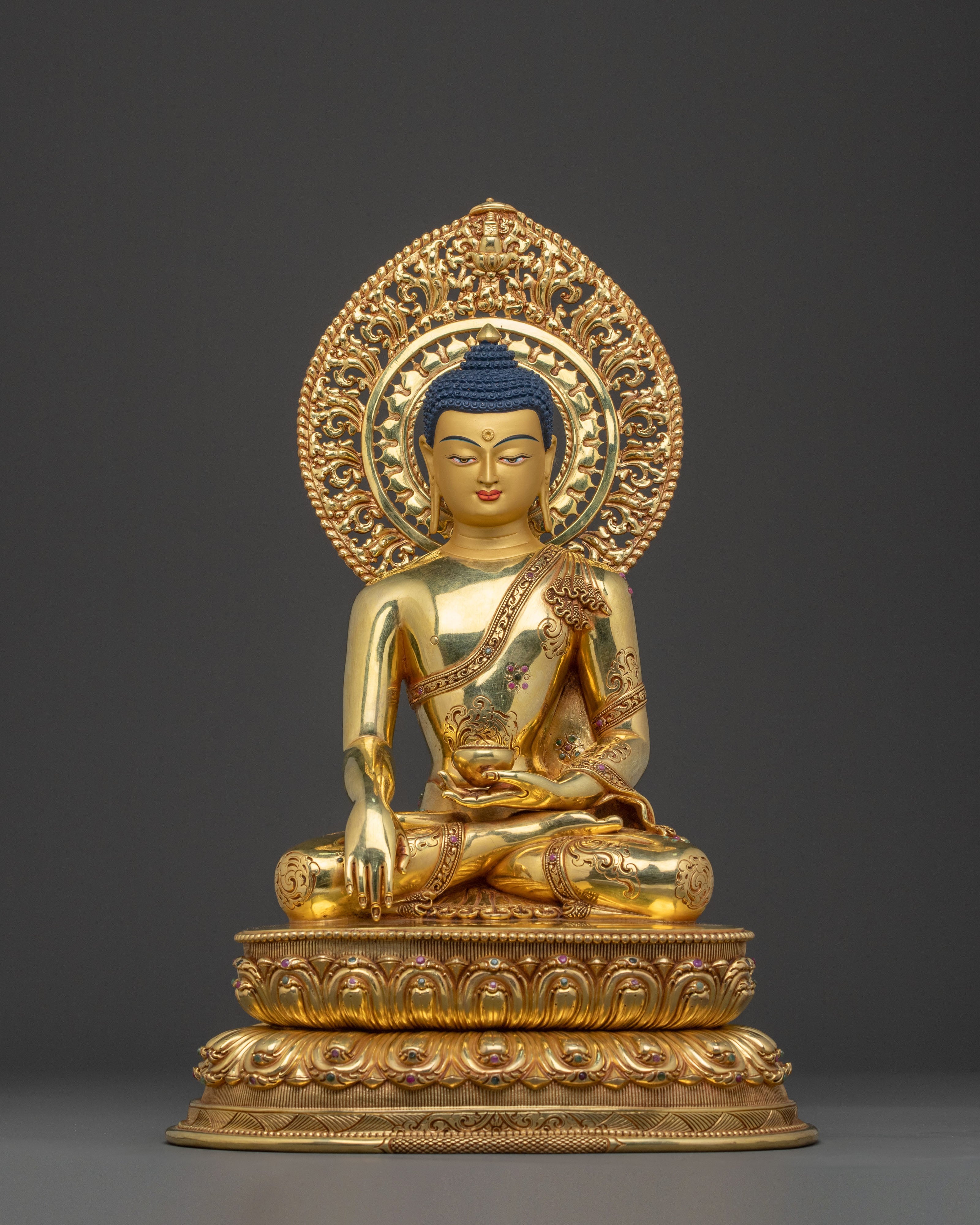  Shakyamuni Buddha