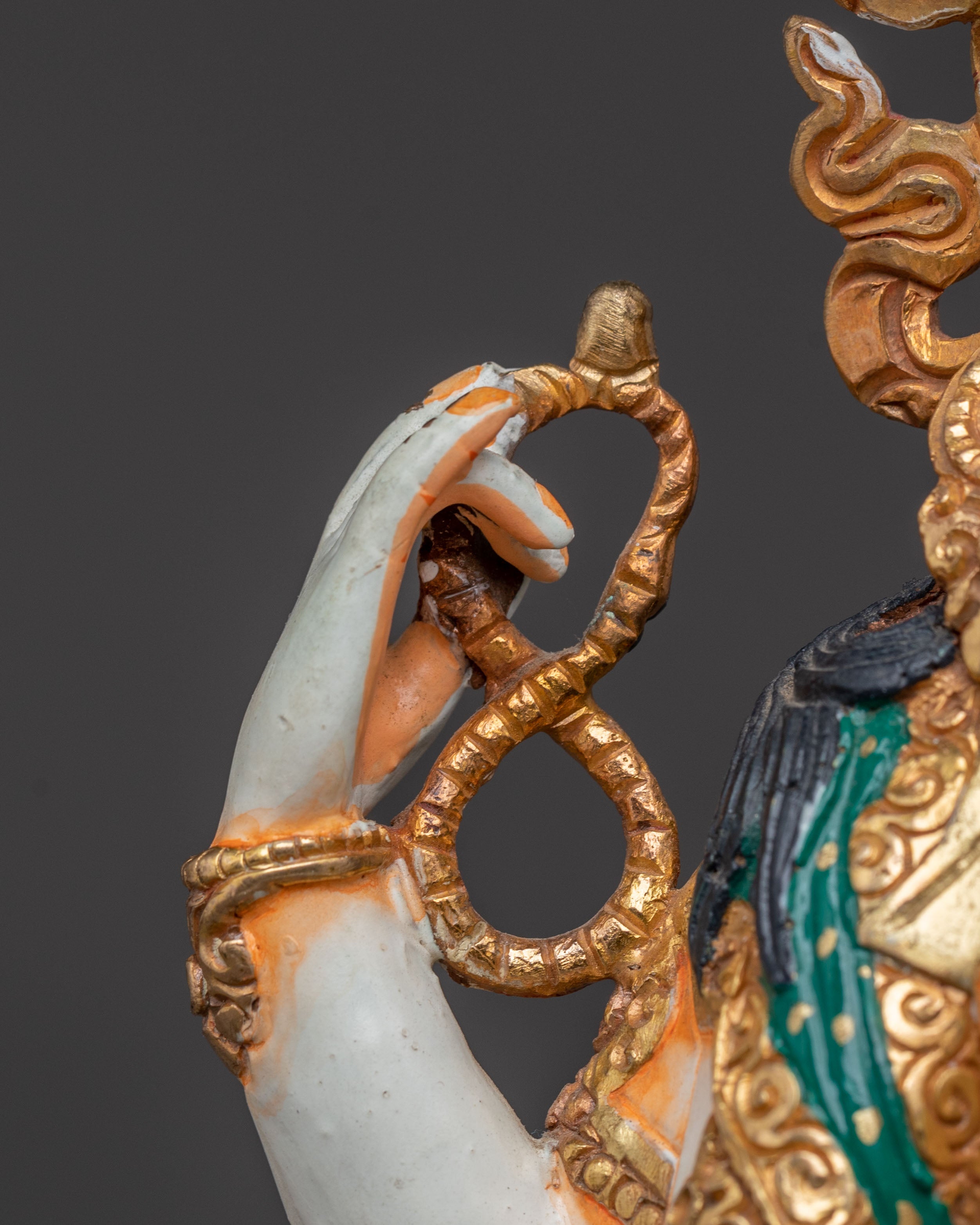 Blessings Statue of Chenrezig – One with Unwavering Eye