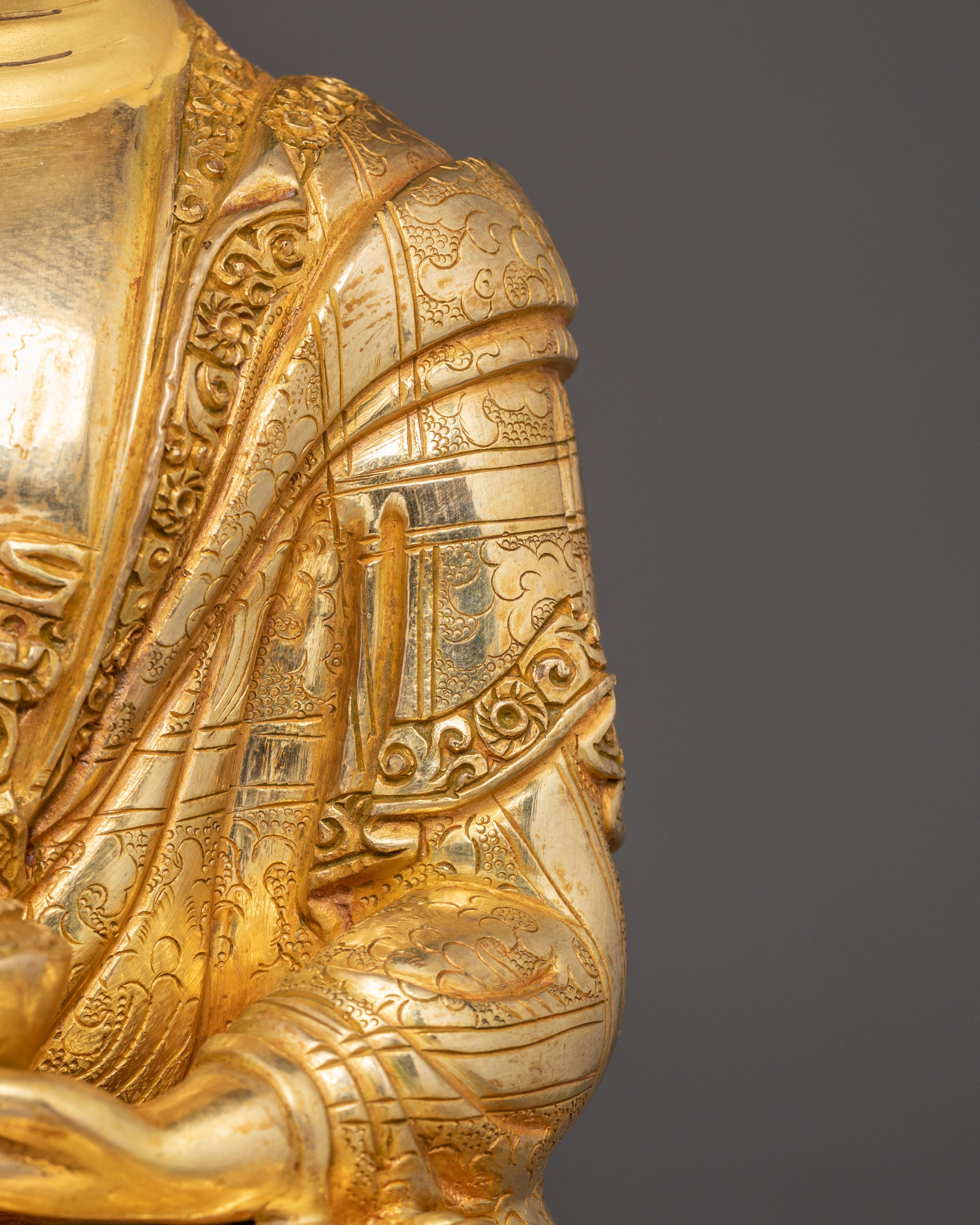 Golden Buddha Shakyamuni Handcrafted Statue | Embodiment of Enlightenment