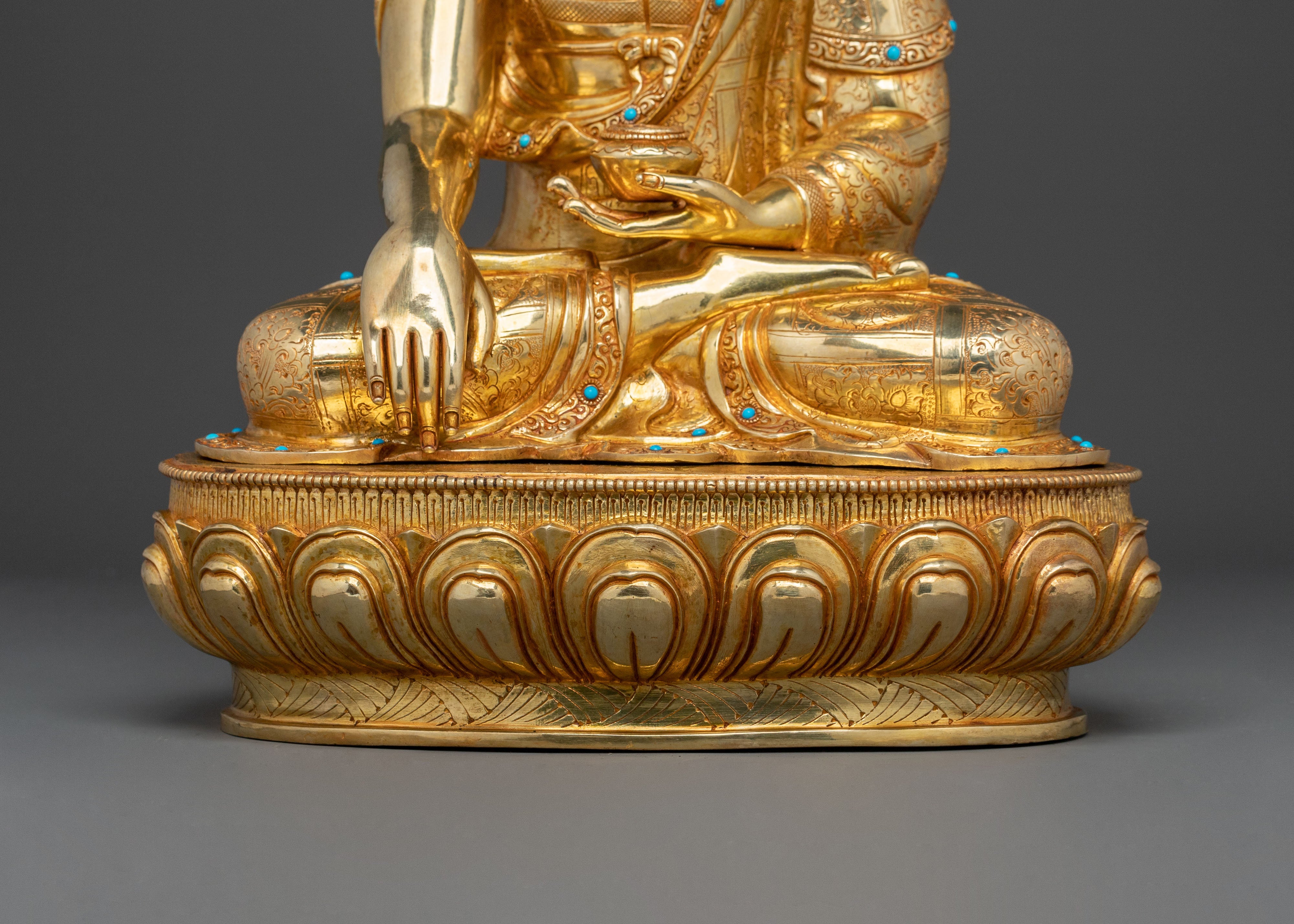 Shakyamuni Buddha Statue: Serenity Figurine