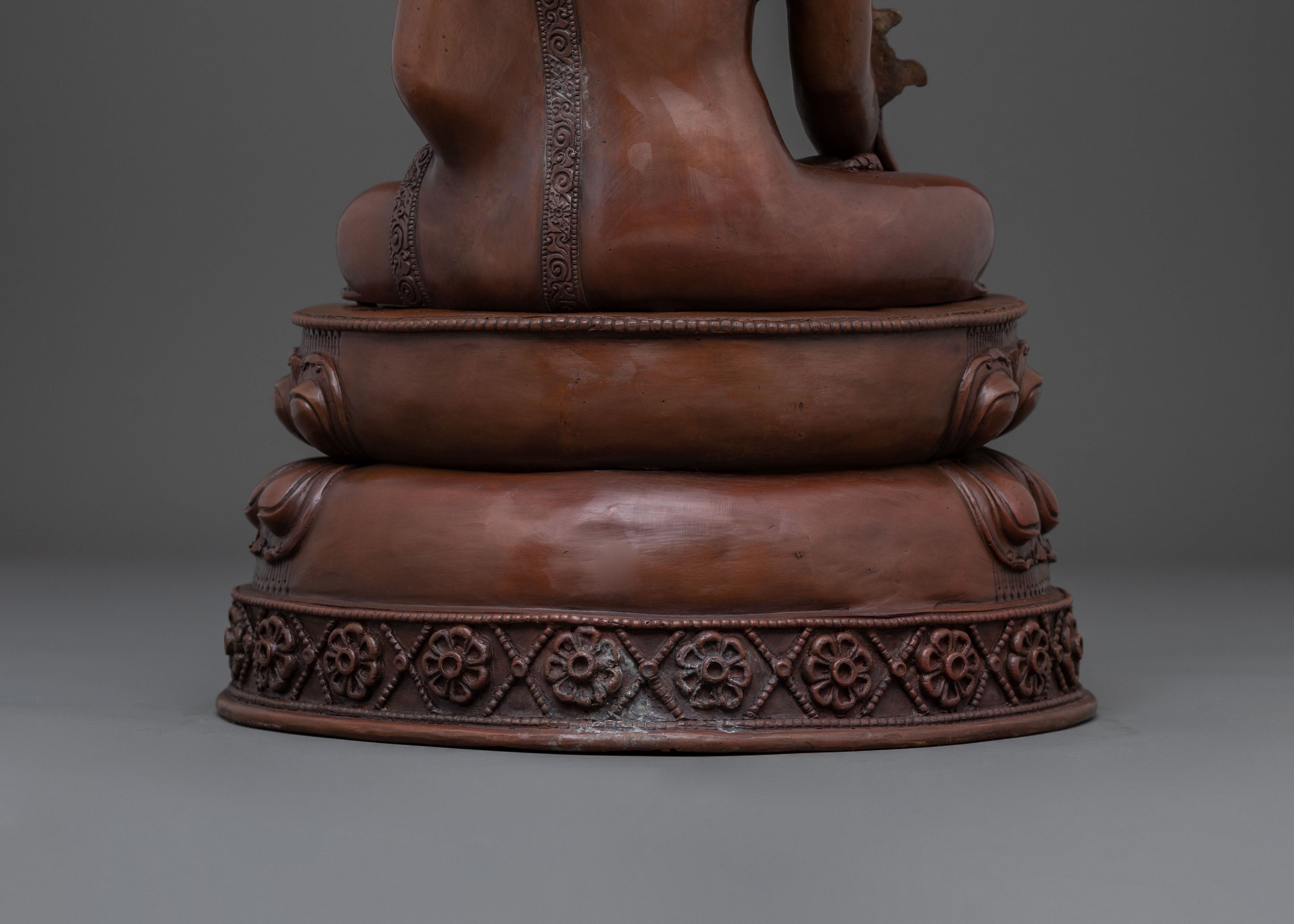 Statue of Bhaisajyaguru: Healing Buddha