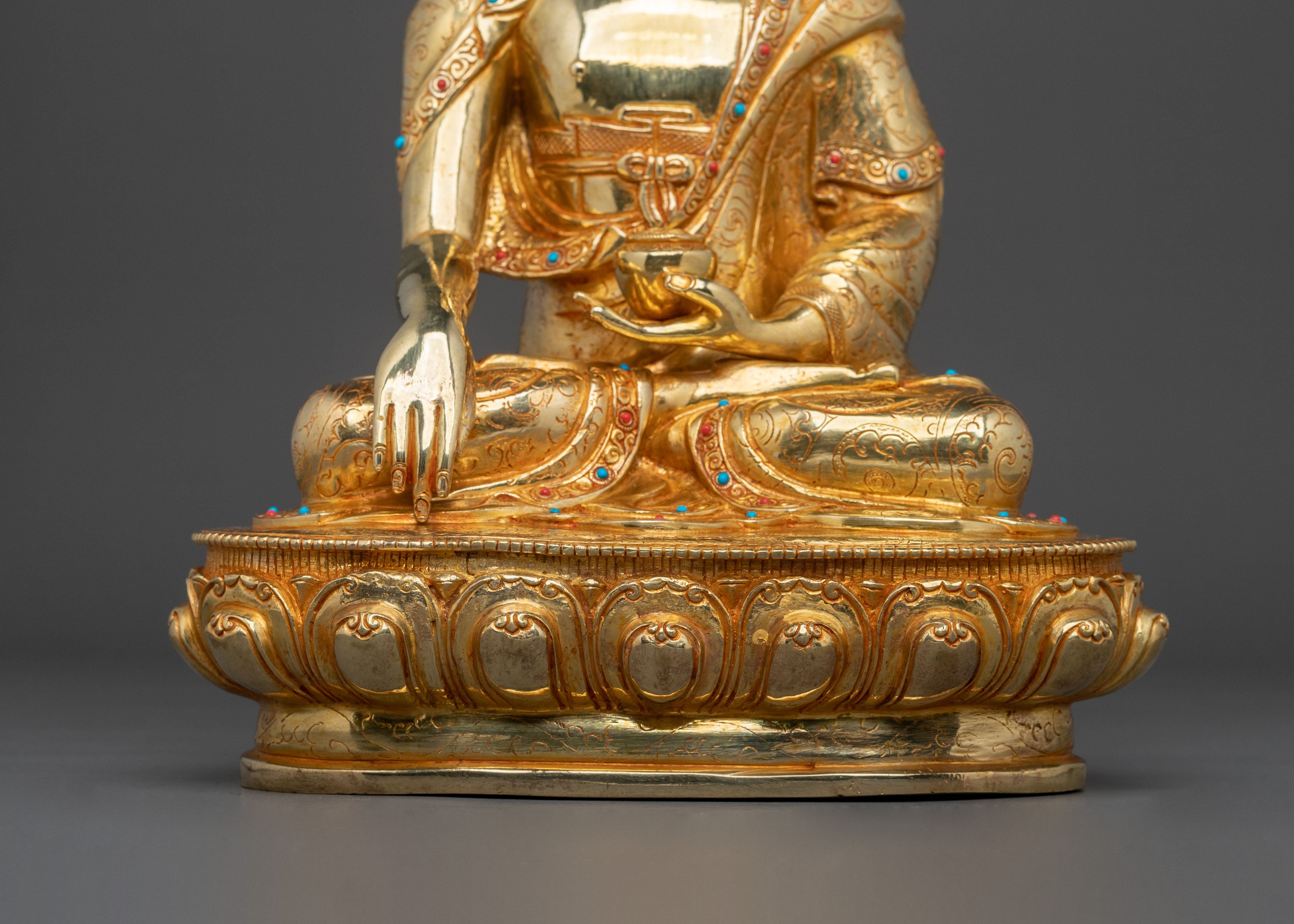 Shakyamuni Buddha Statue | Sacred Buddhist Figurine