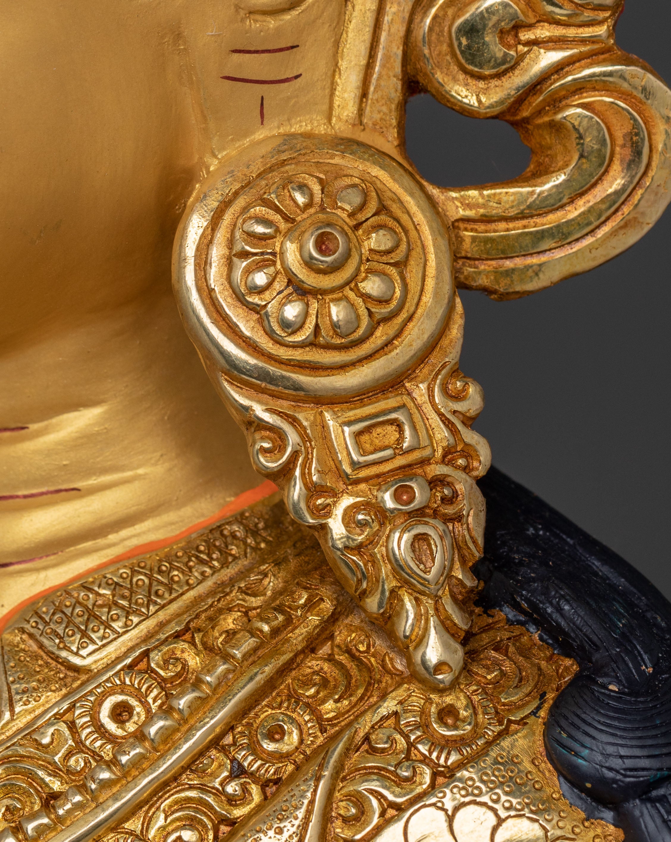 Guru Rinpoche Statue | Lotus Born Siddha