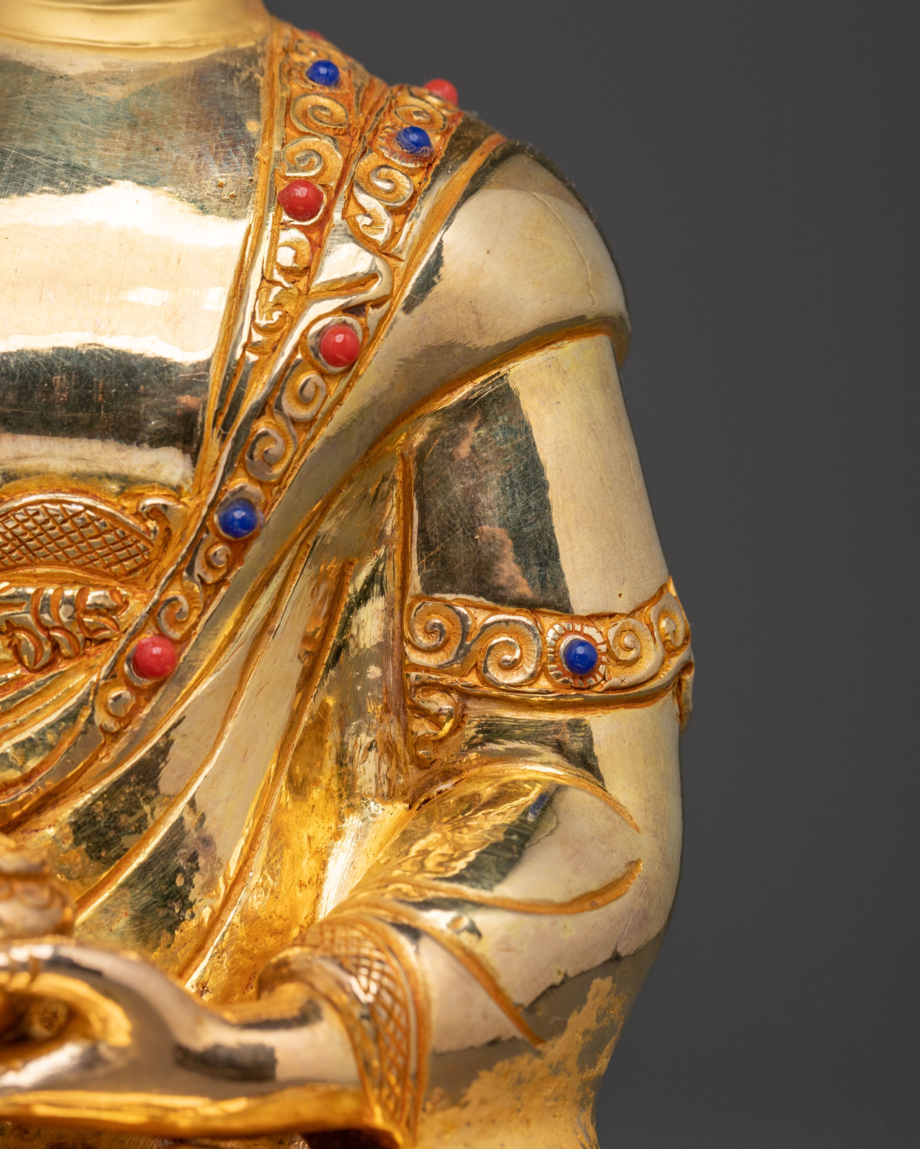 Shakyamuni Buddha Timeless Enlightened Statue in Full Gold Gild