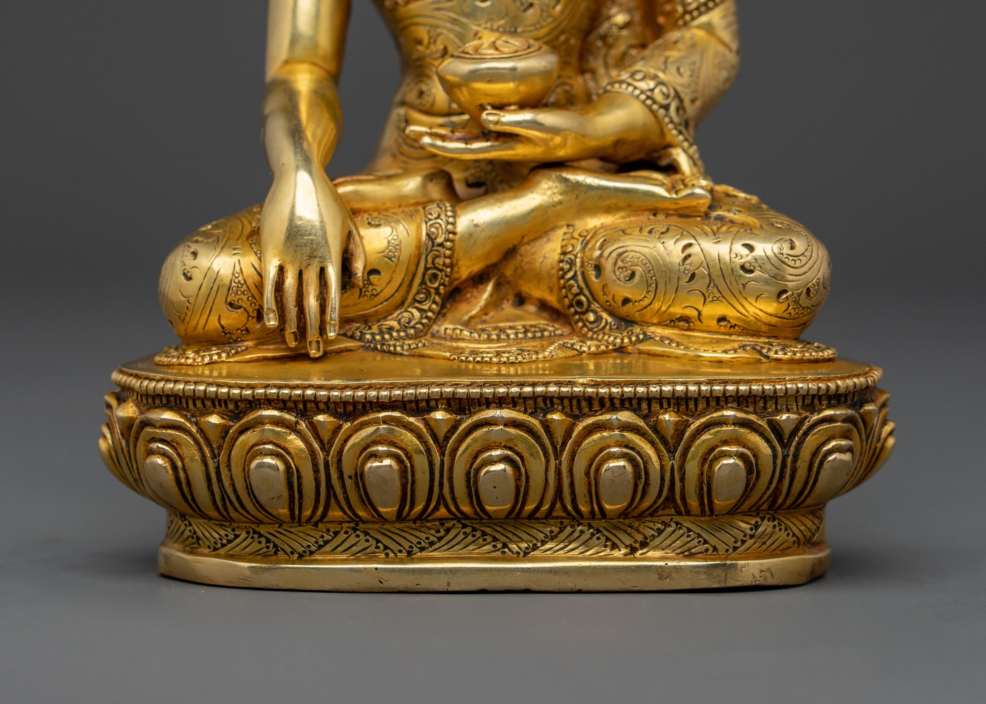 Shakyamuni Buddha Statue | Founder of Buddhism