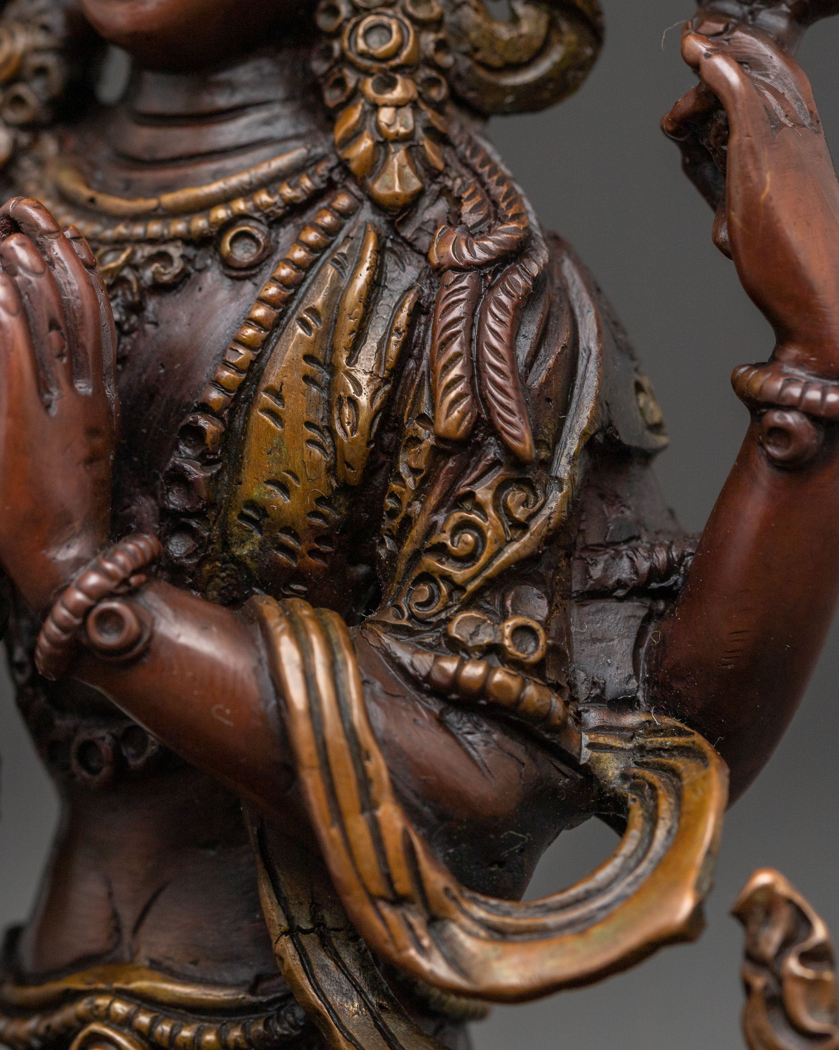 Chenrezig Divine Compassion Statue – Oxidized Copper Art