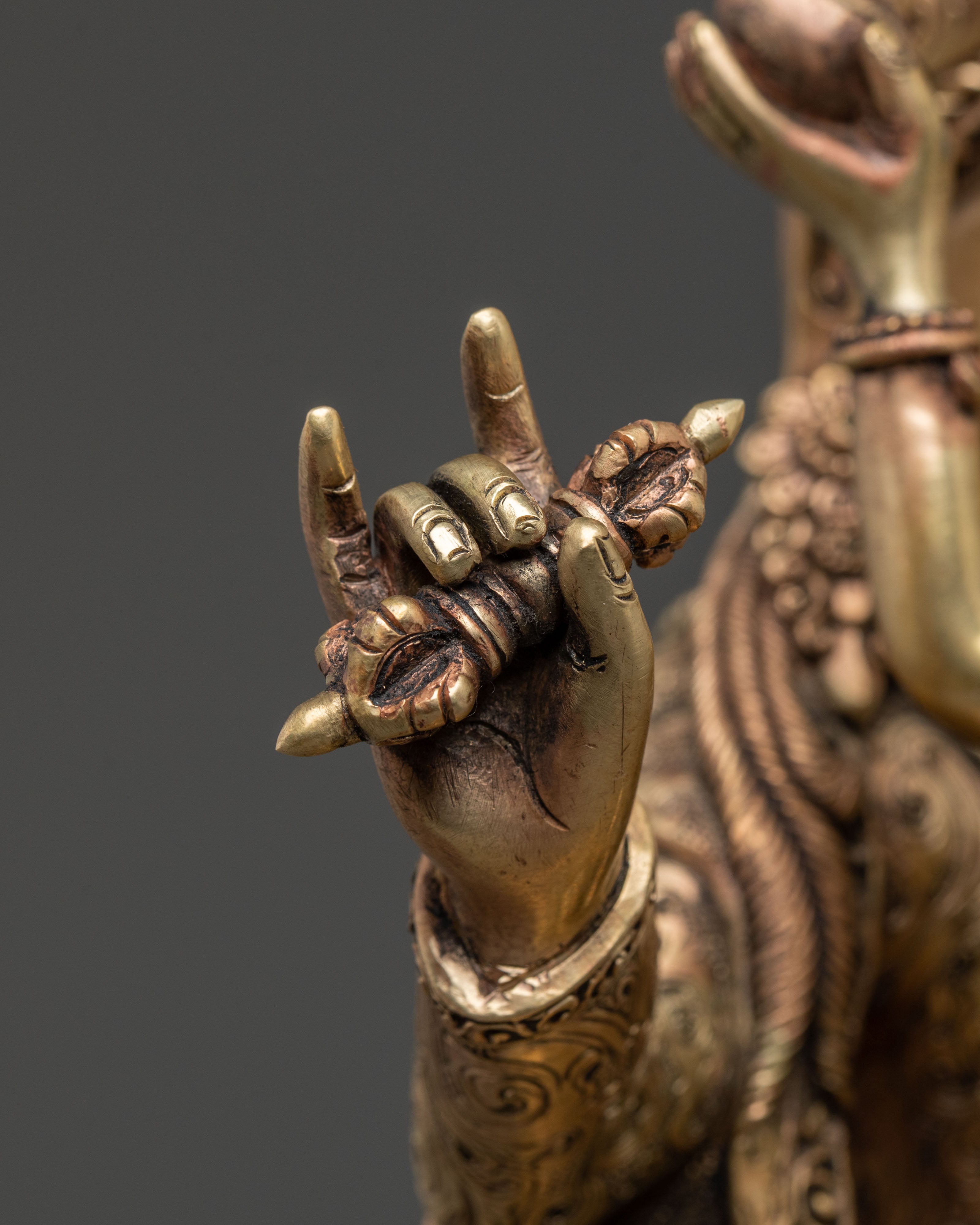 Handcrafted Padmasambhava Statue: Spiritual Teaching