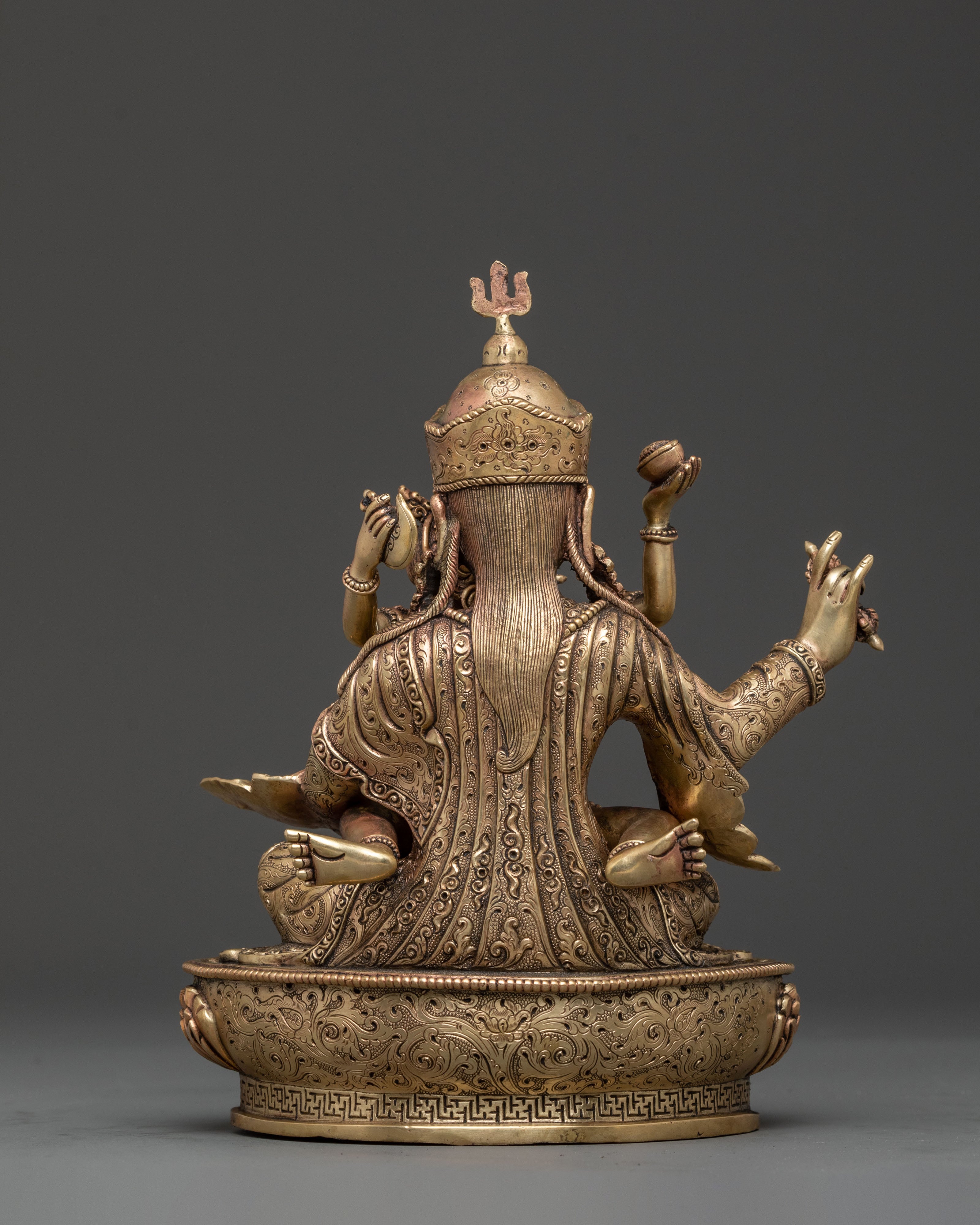 Handcrafted Padmasambhava Statue: Spiritual Teaching