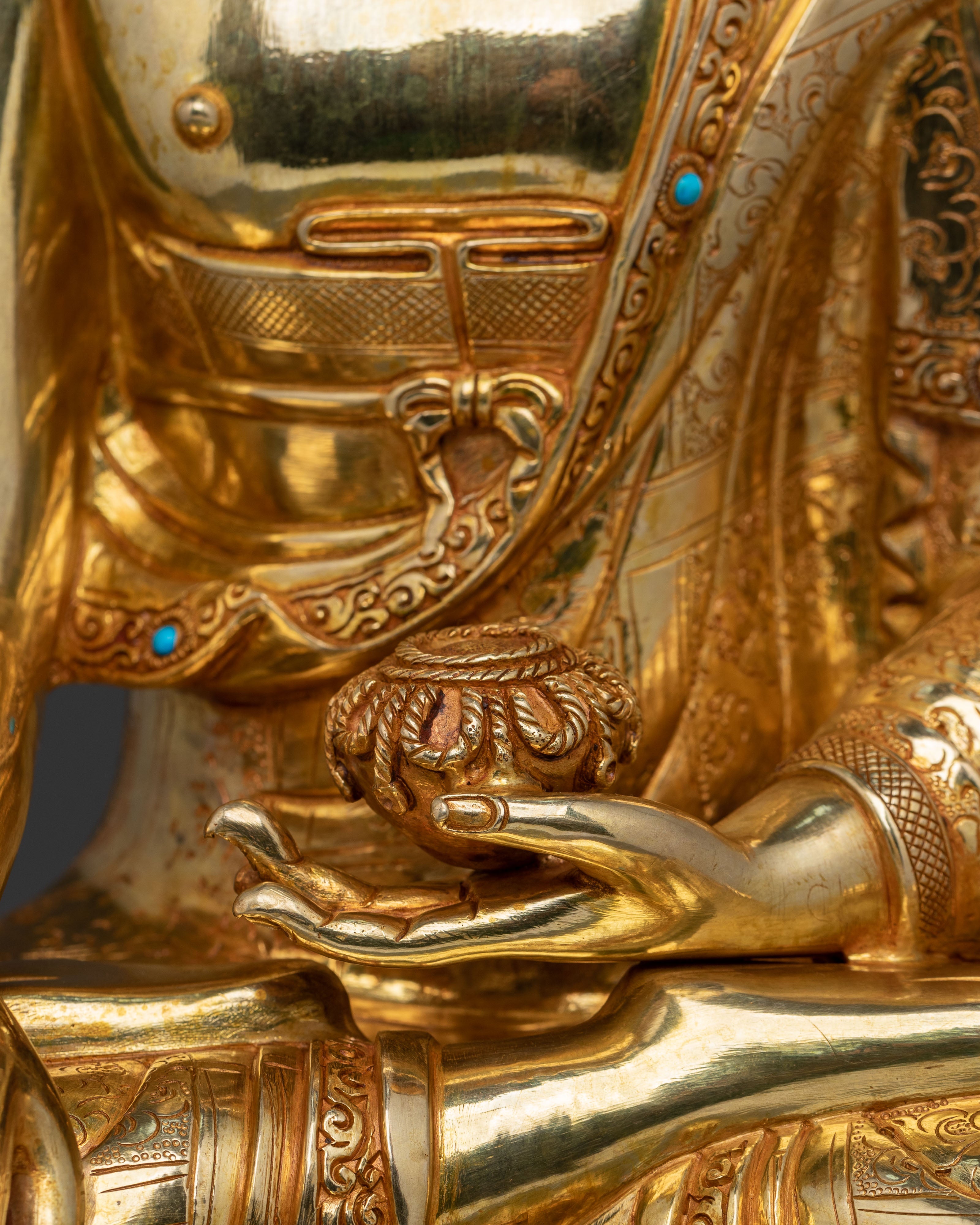 Golden Figurine of Shakyamuni Buddha