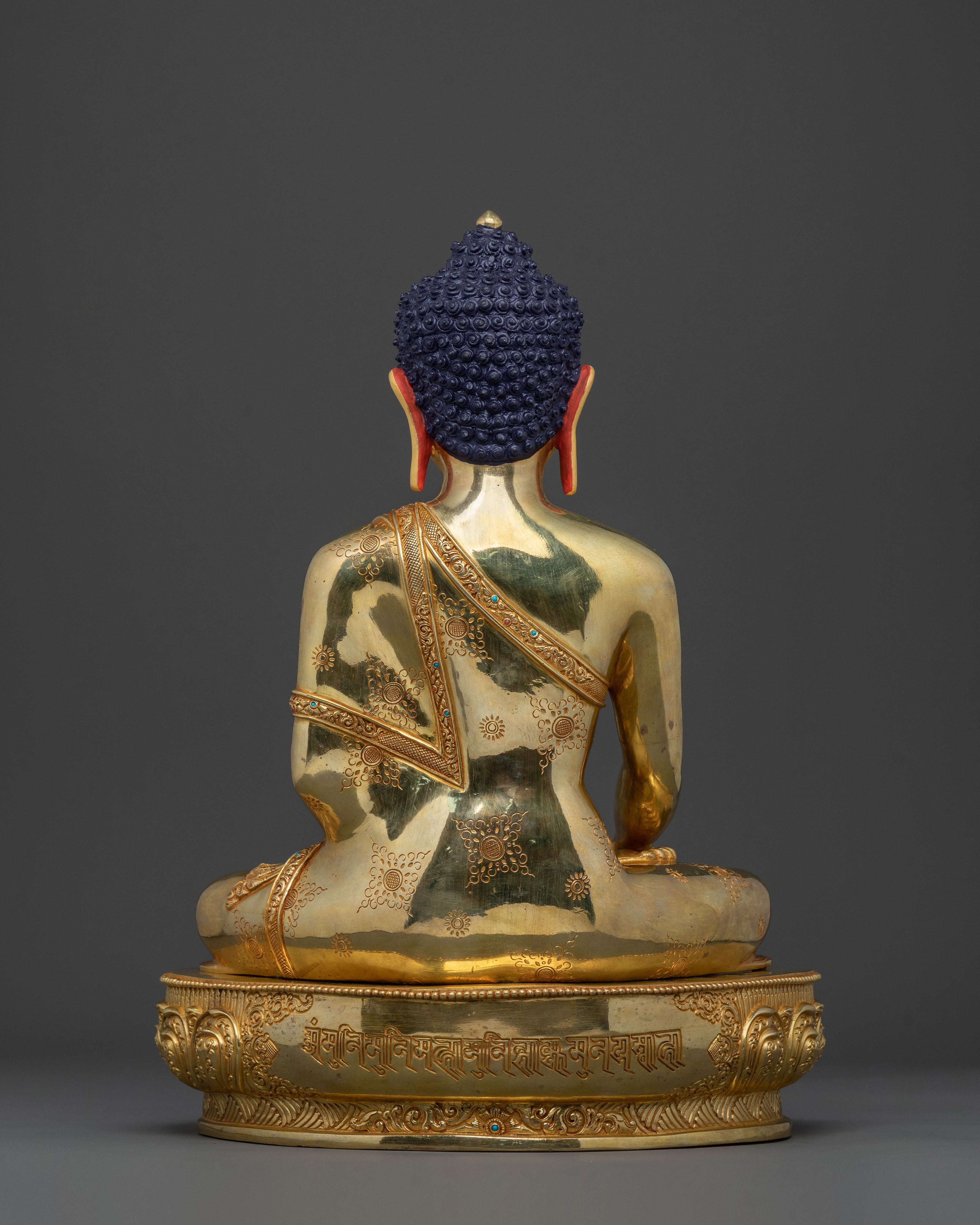 Statue of Shakyamuni Buddha | Dharma Teaching