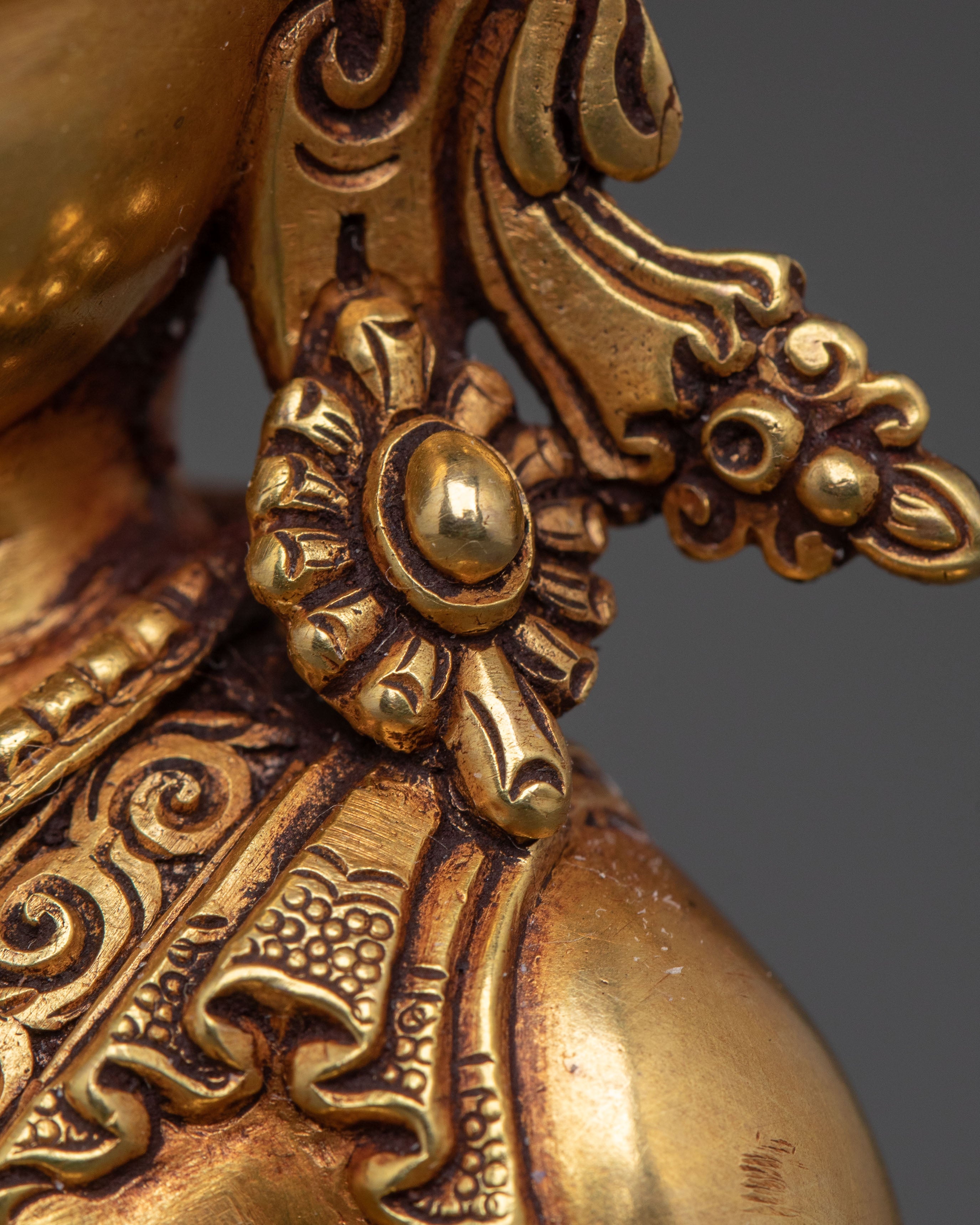 Crown Shakyamuni Spiritual Decor Statue