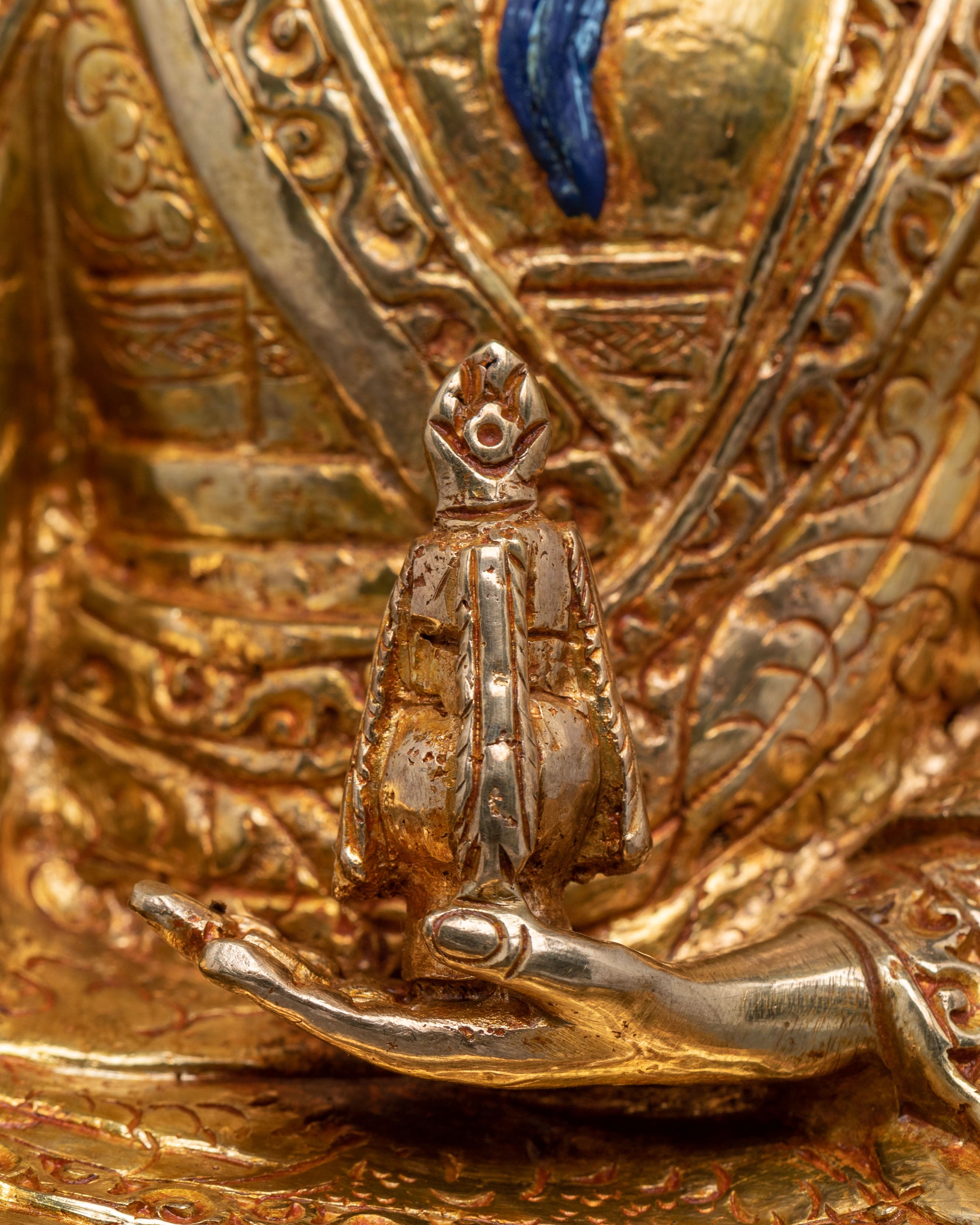 Guru Shapdum Sacred Statue: Spiritual Guidance