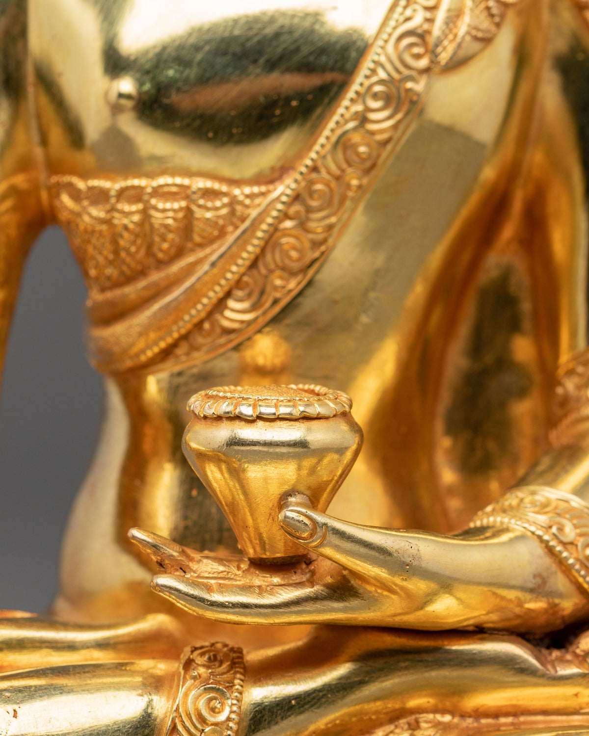 Siddhartha Gautama Buddha Sacred Sculpture | Symbol of the Path to Enlightenment