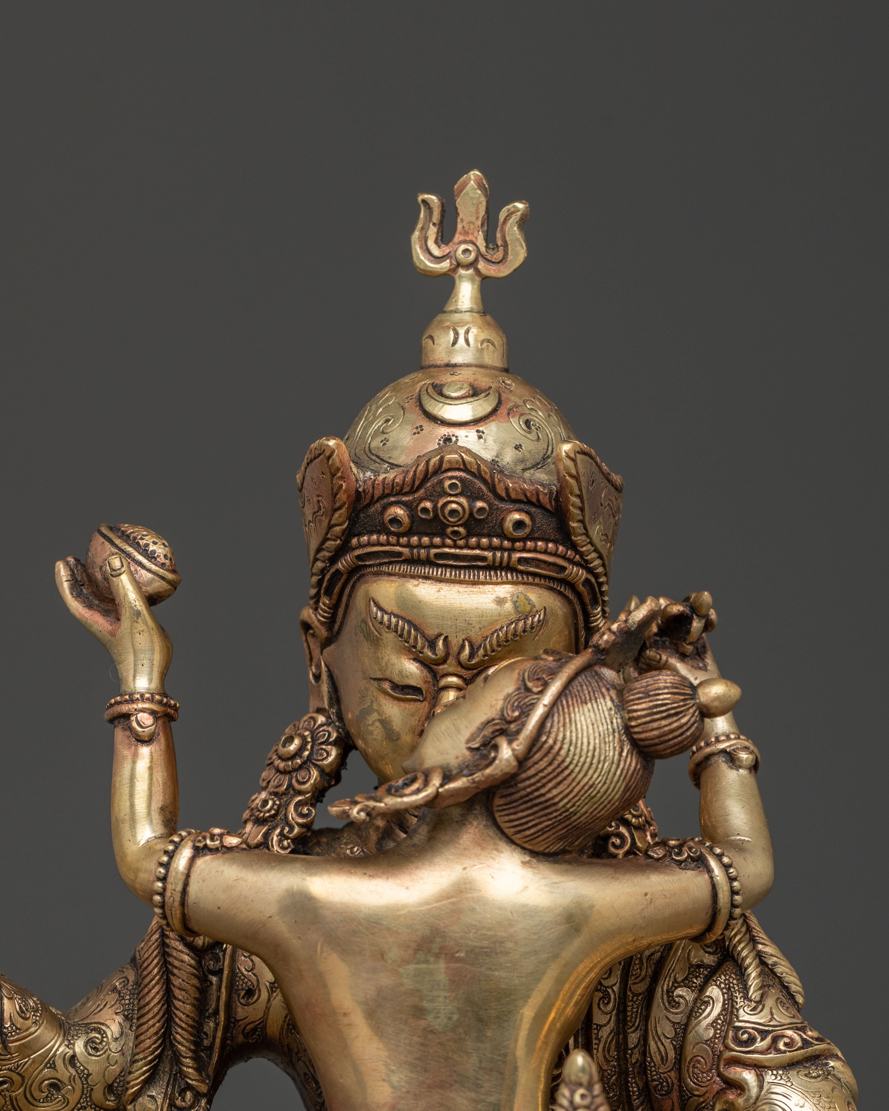 Handcrafted Padmasambhava Statue: Spiritual Teaching
